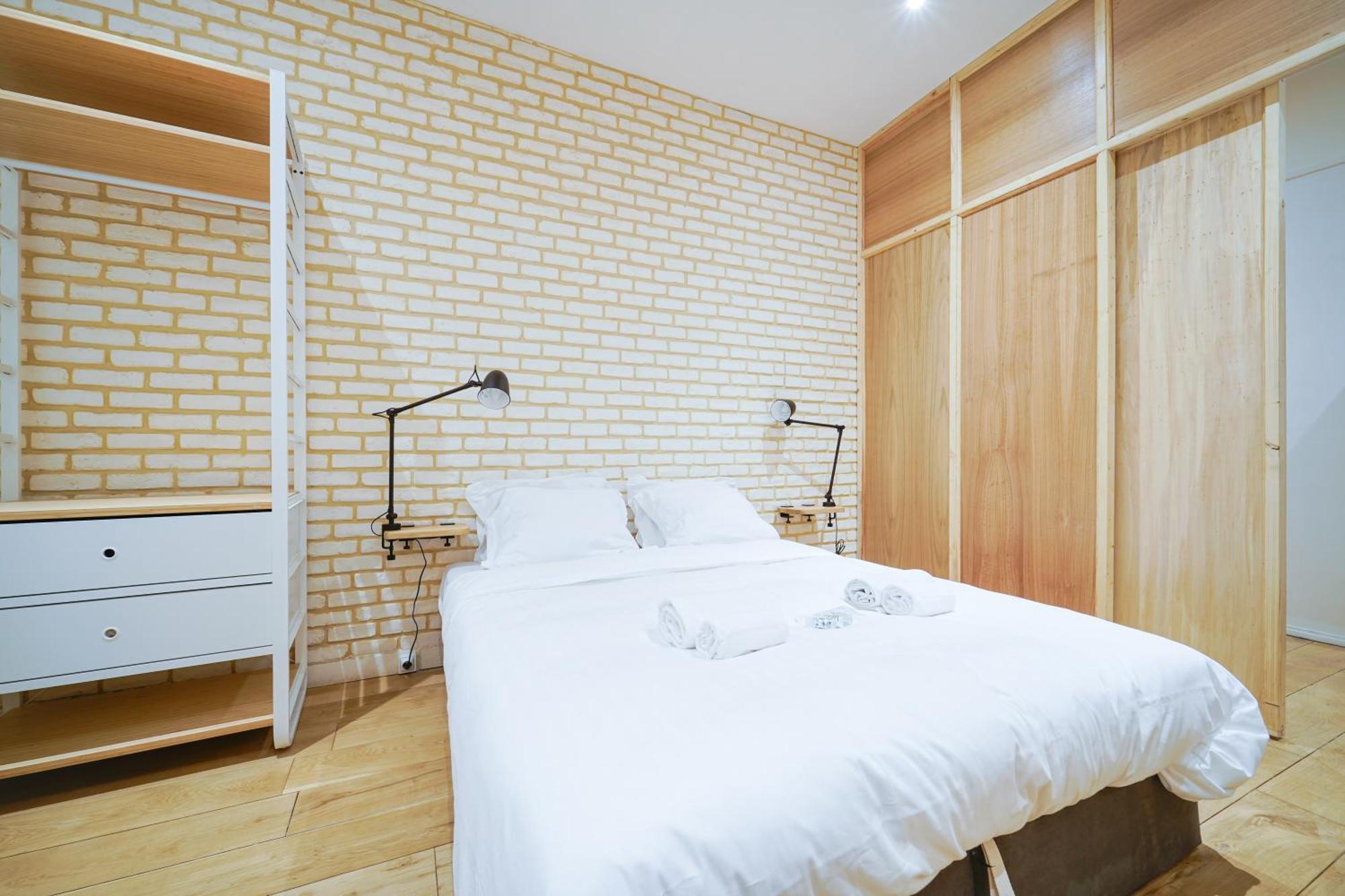 Parisuites Canal Saint Martin Luxe & Chic & Cosy