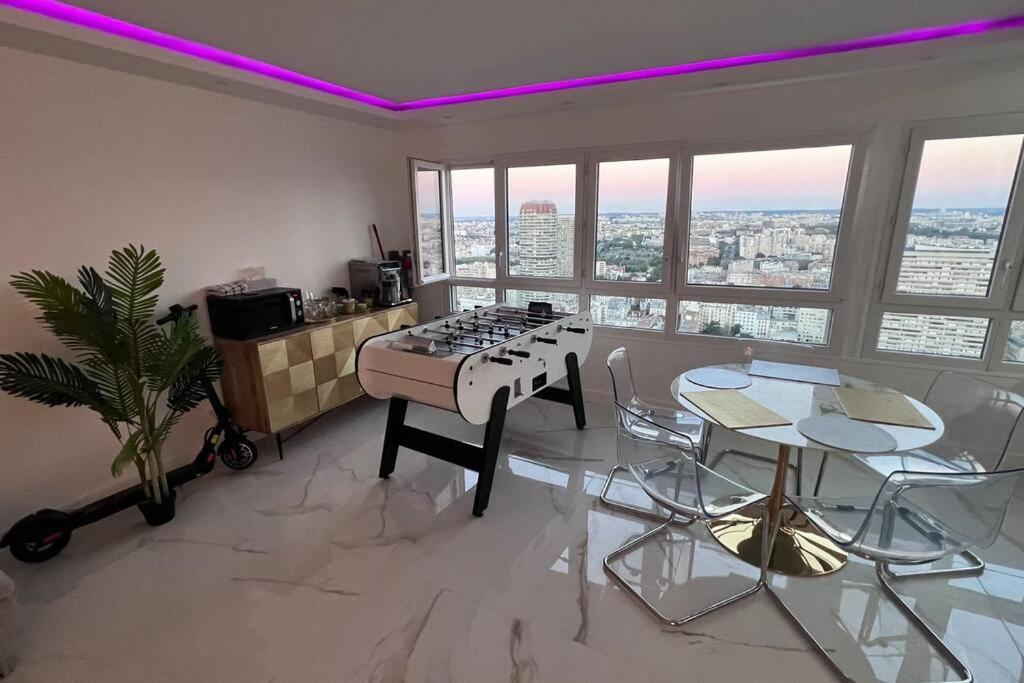 Apartment With Amazing View Of + Parking Paris