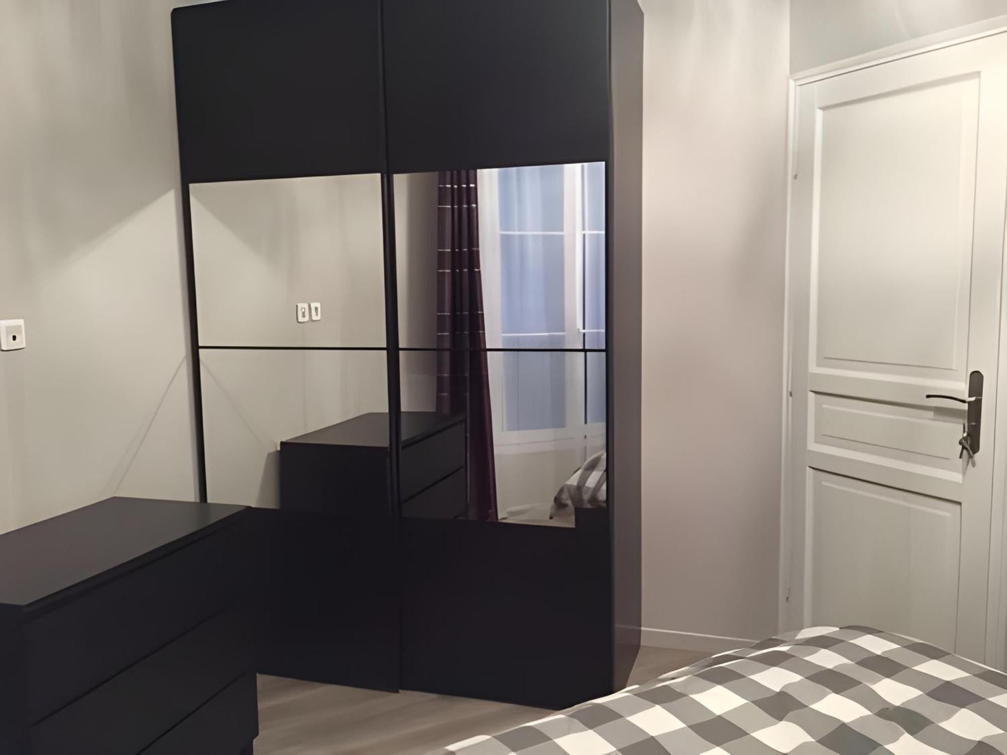 Moderne Au Centre De Paris, 3ème * Parigi