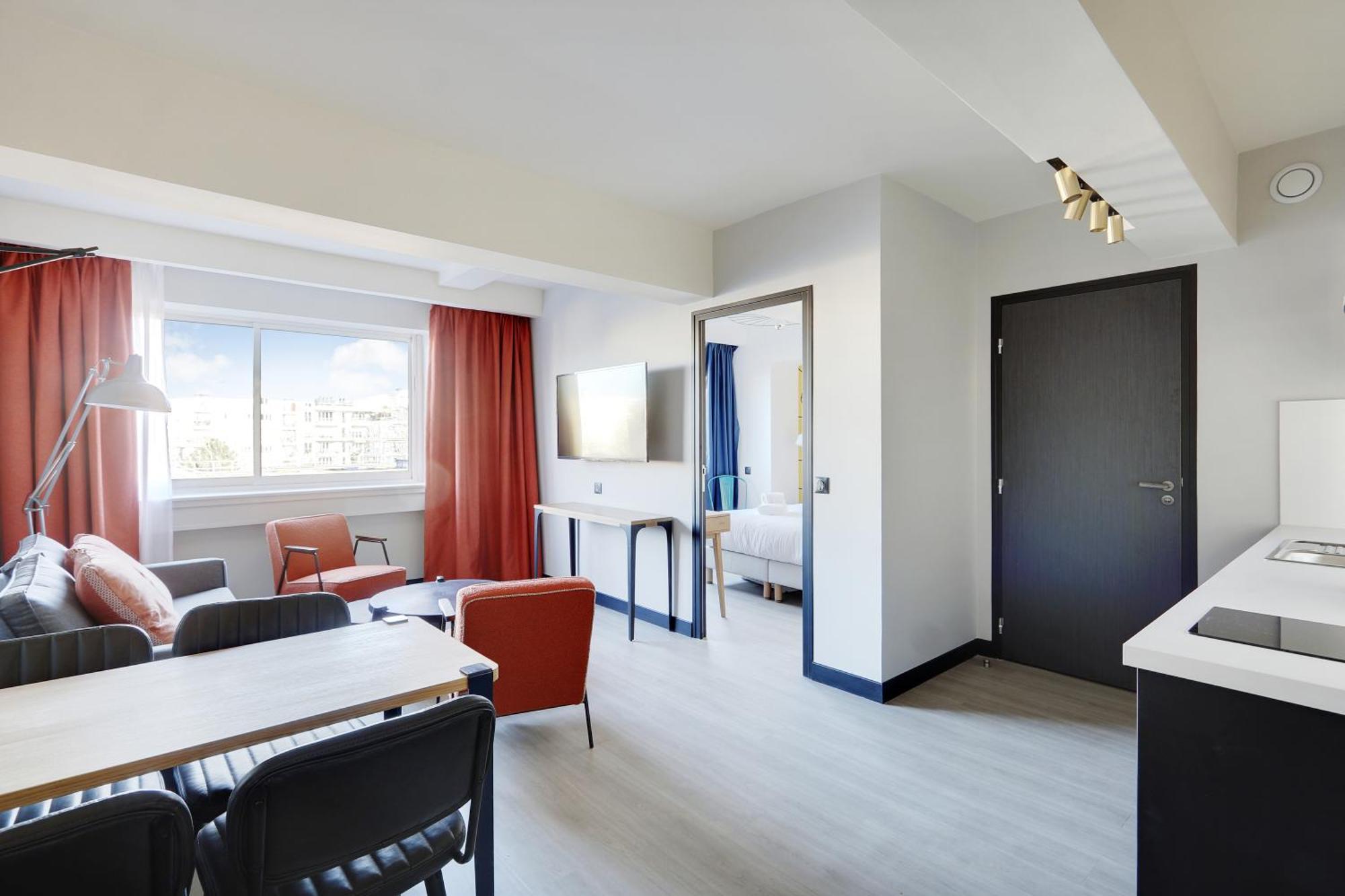 Pick A Flat's In In Parc Des Buttes Chaumonts - Rue Edouard Pailleron Apartment *