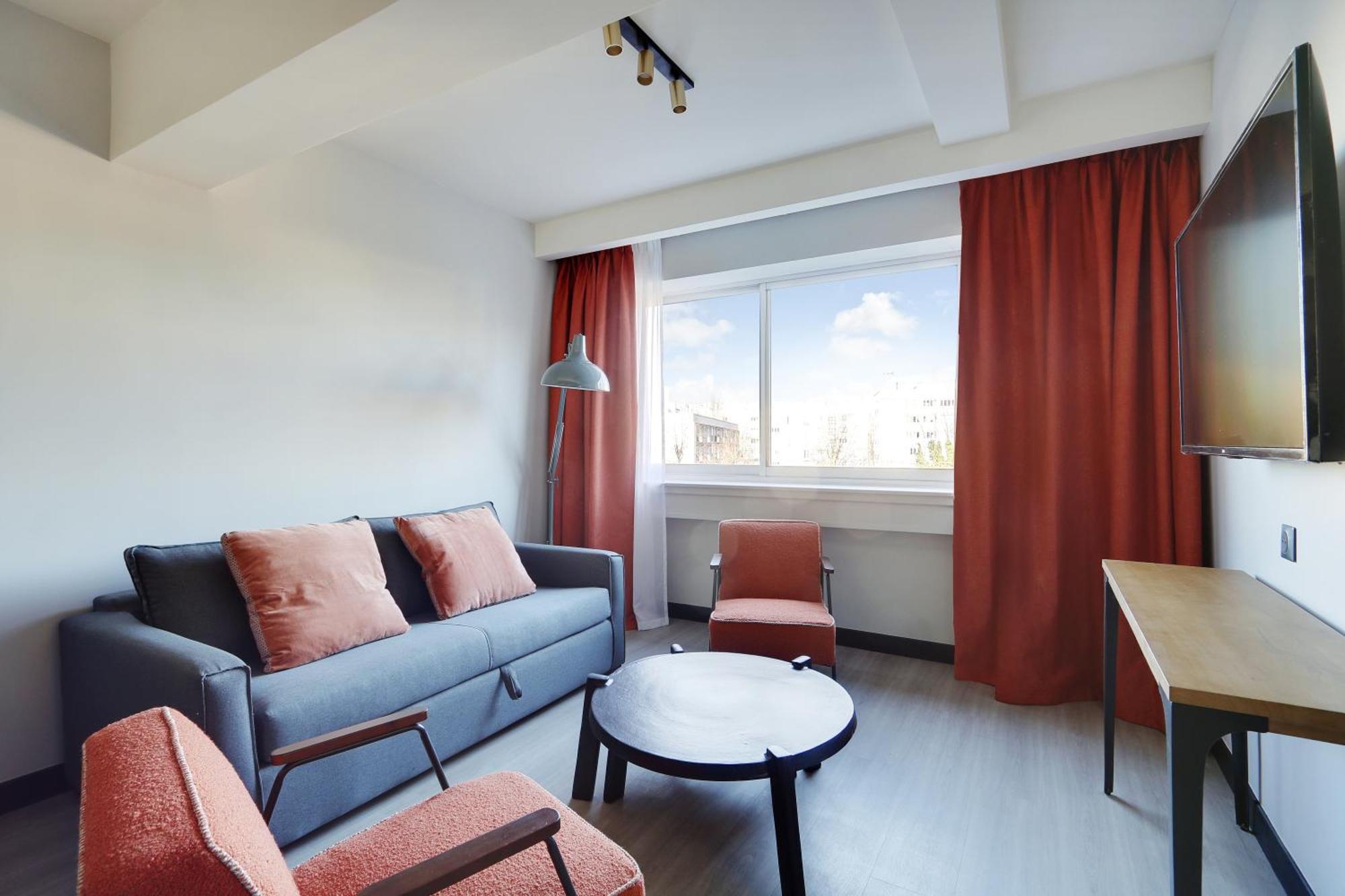 Apartment Pick A Flat's In In Parc Des Buttes Chaumonts - Rue Edouard Pailleron
