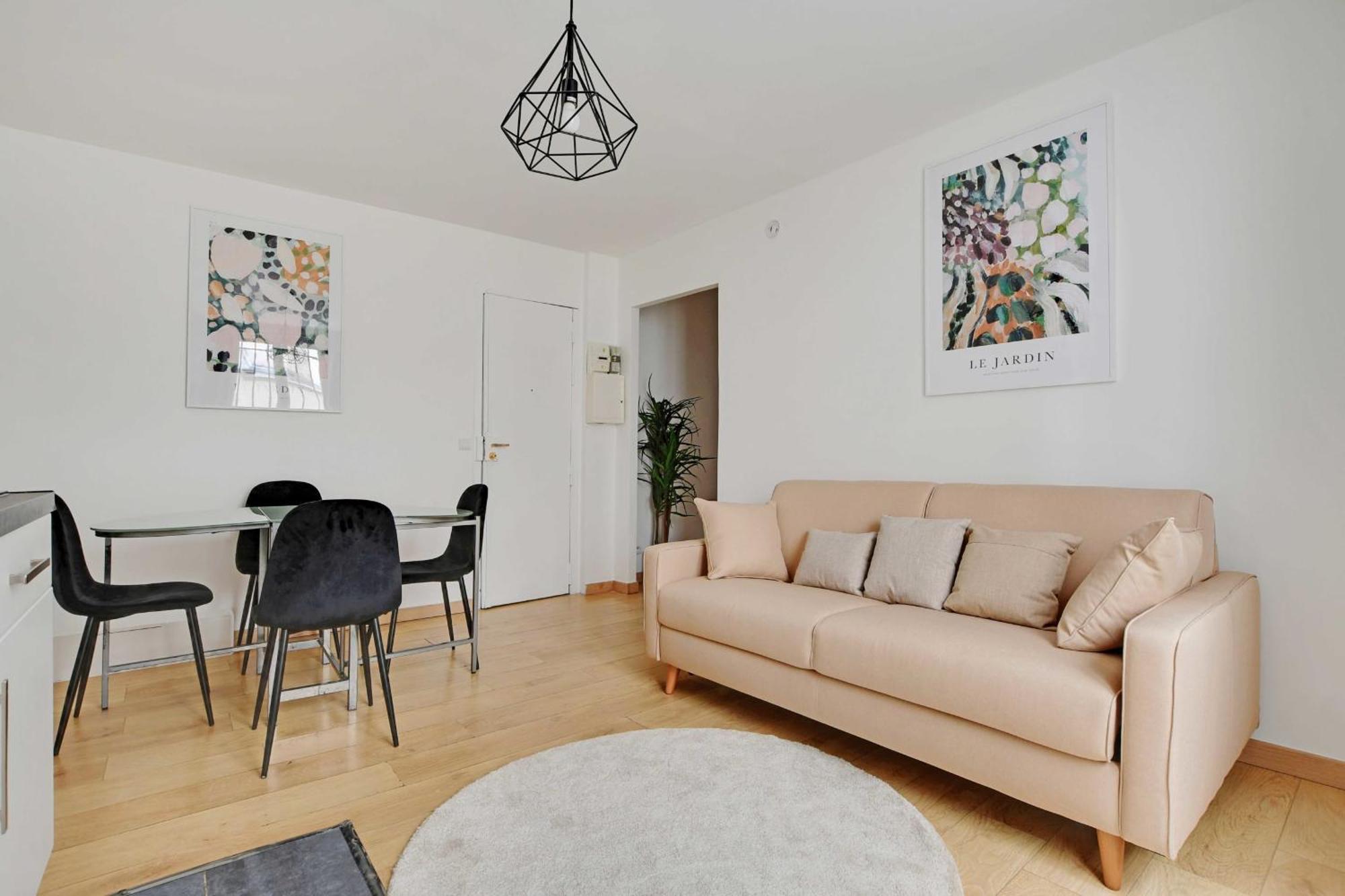 Cosy - 4p - Voltairenation *