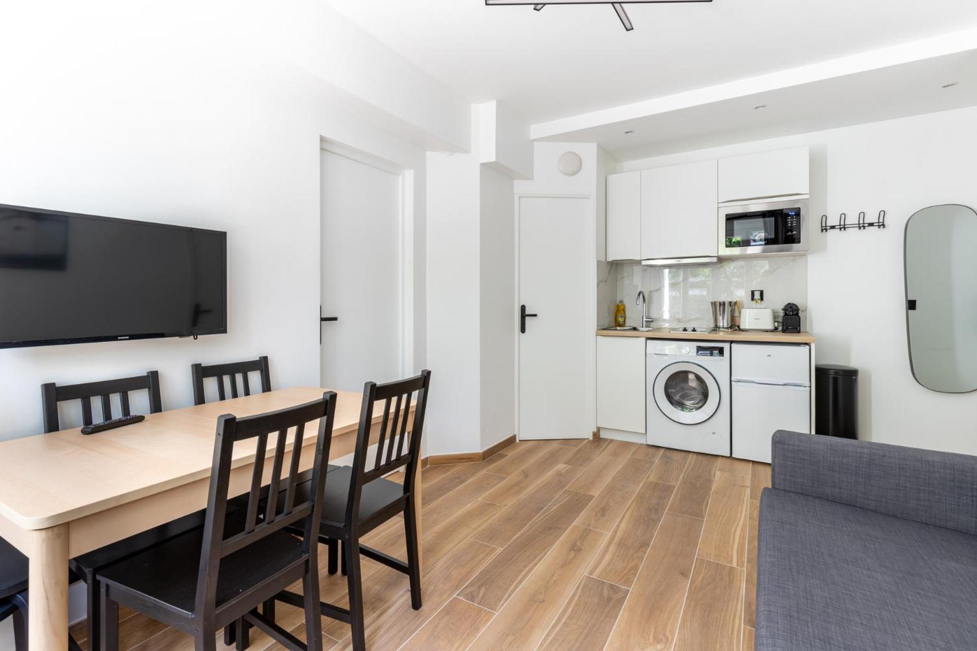 Nouvel Cosy Montparnasse * Parigi