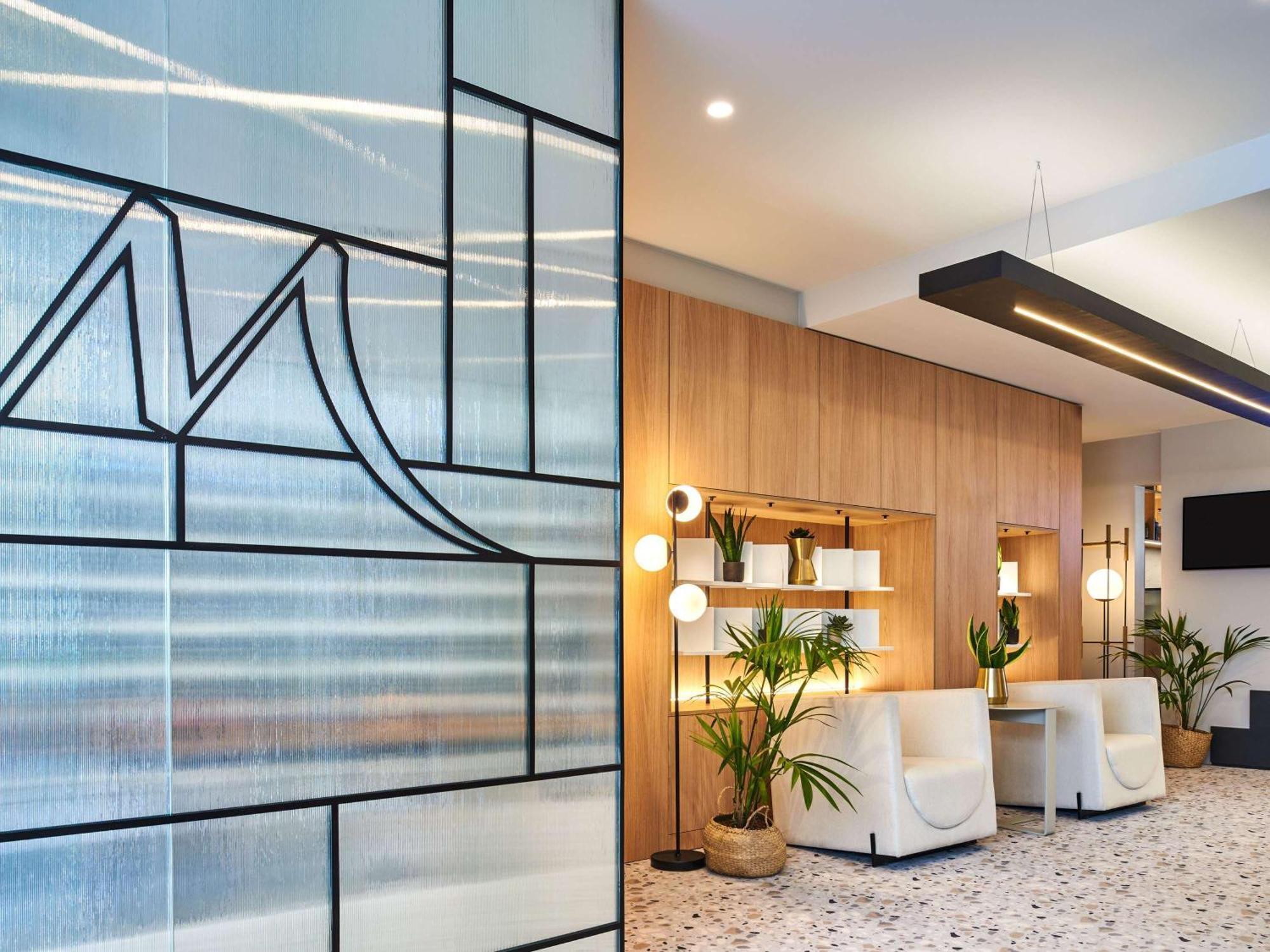 Mercure 15 Porte De Versailles 4*
