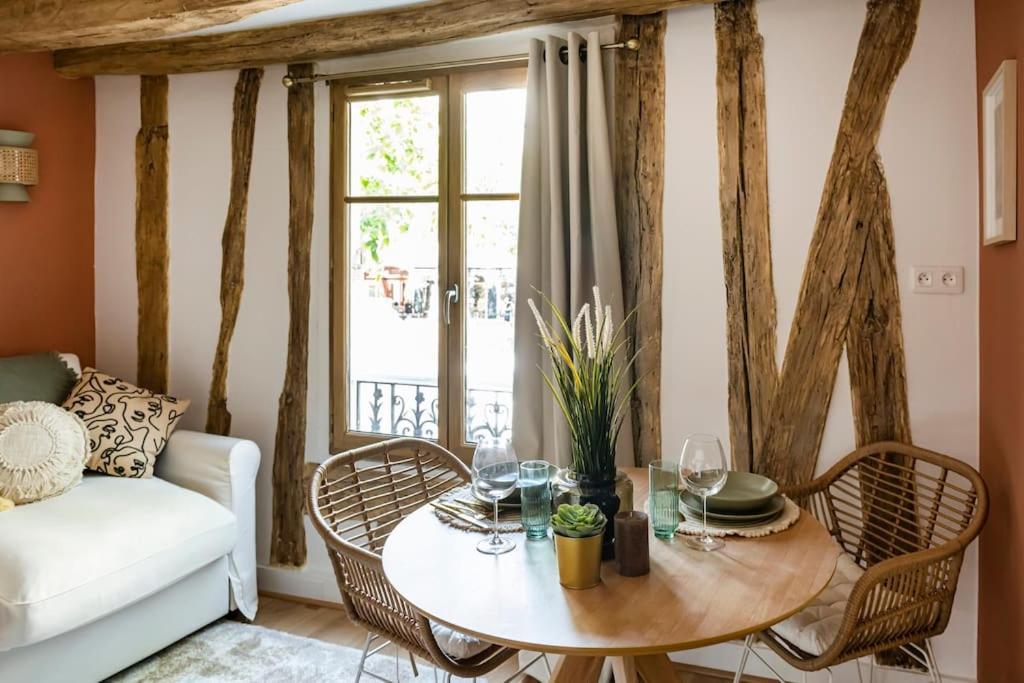 Pavillon Eden - Le Nid - Le Marais Apartment