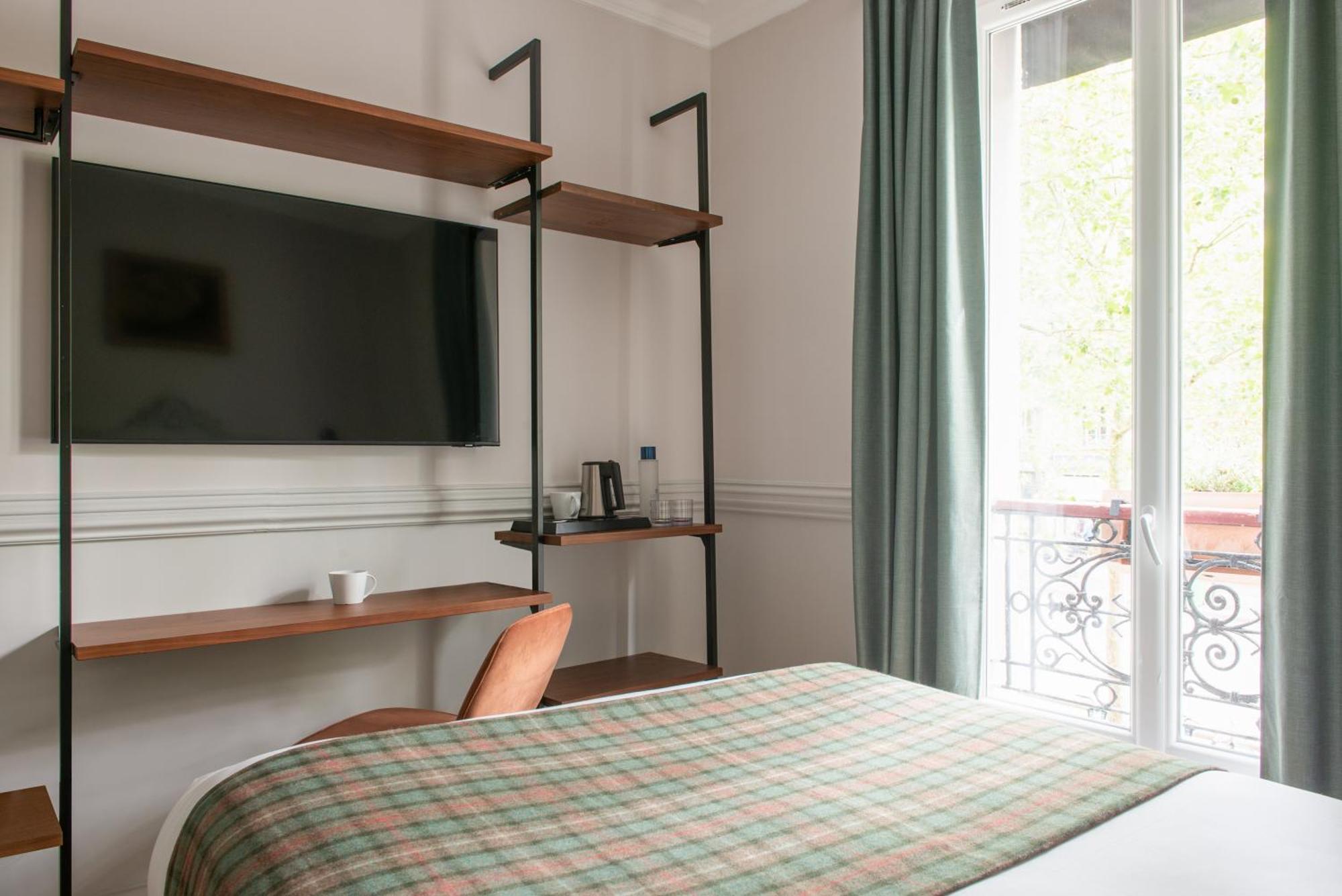 De La Porte Dorée 3* Parigi