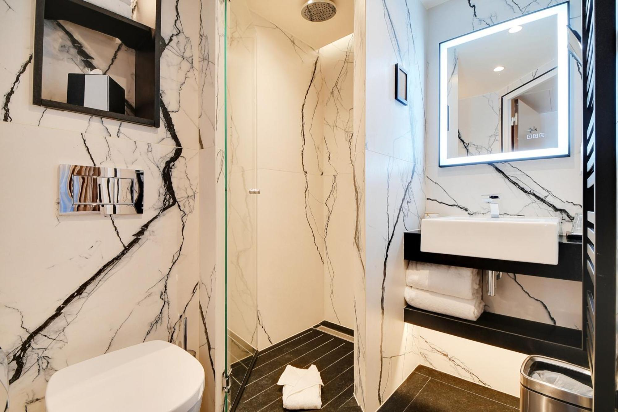 Hotel Card Parigi