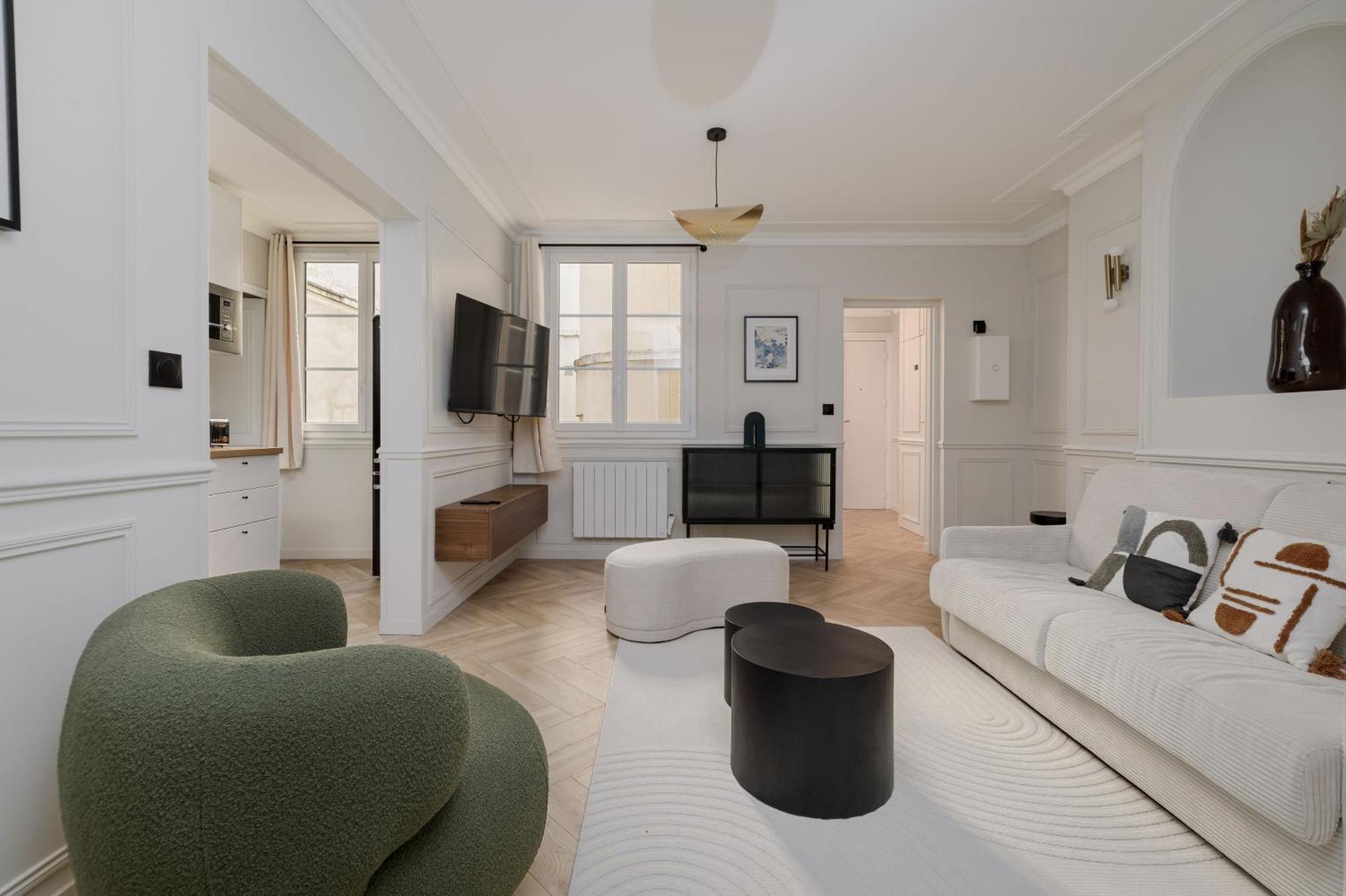 Poetic - Louvre Apartment Paris