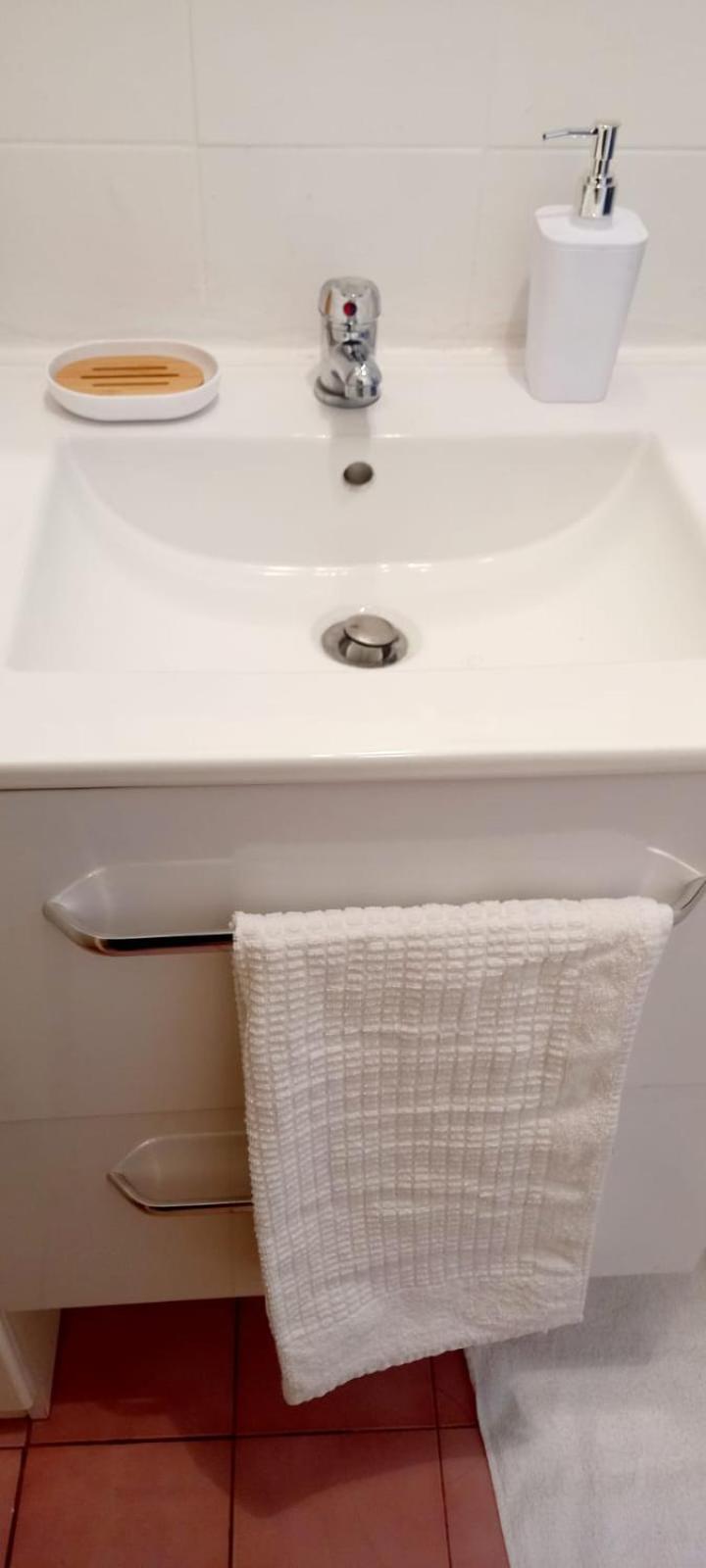 2 Arena - La Chapelle Homestay Paris