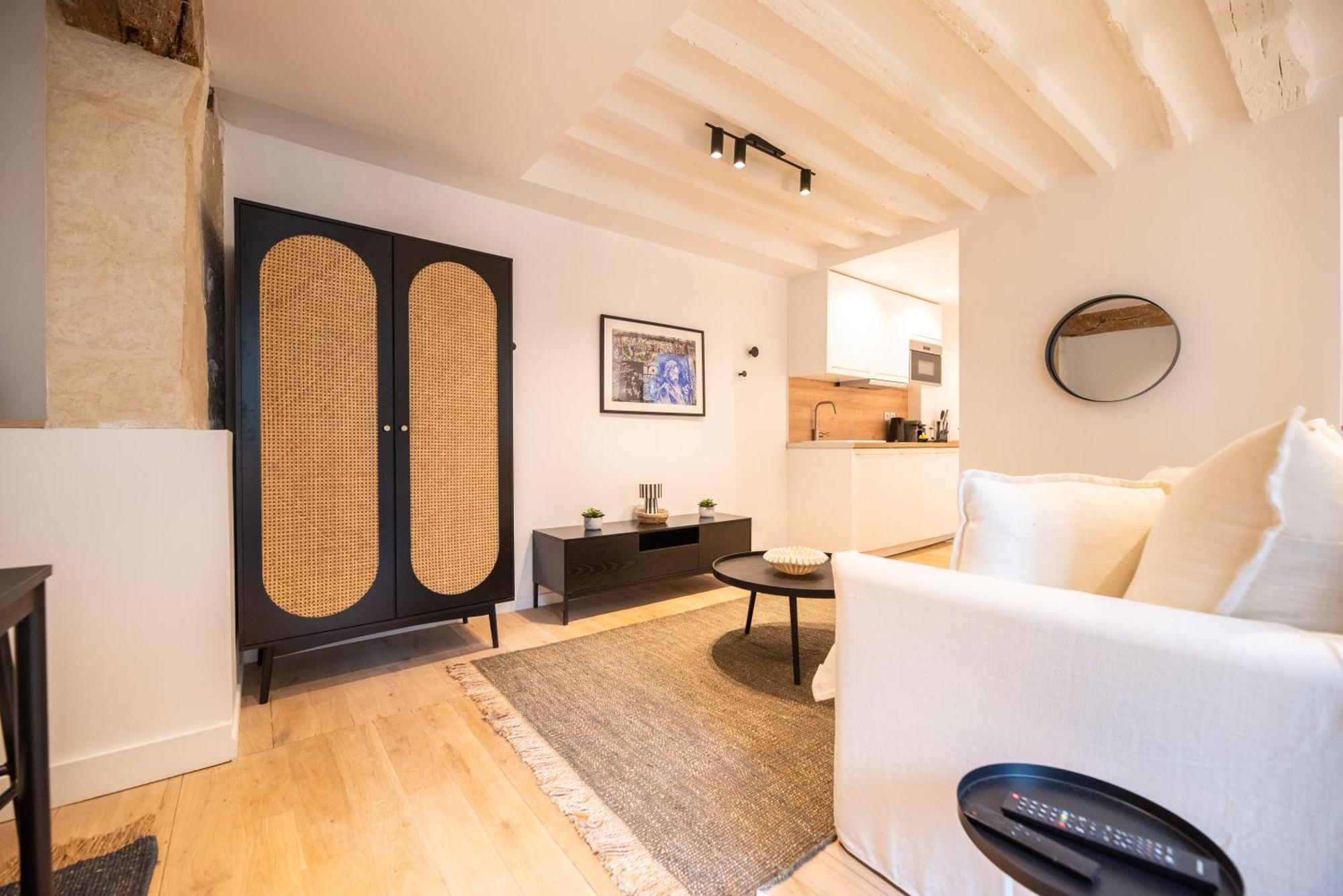 Cosy Nest In Saint Germain Parigi