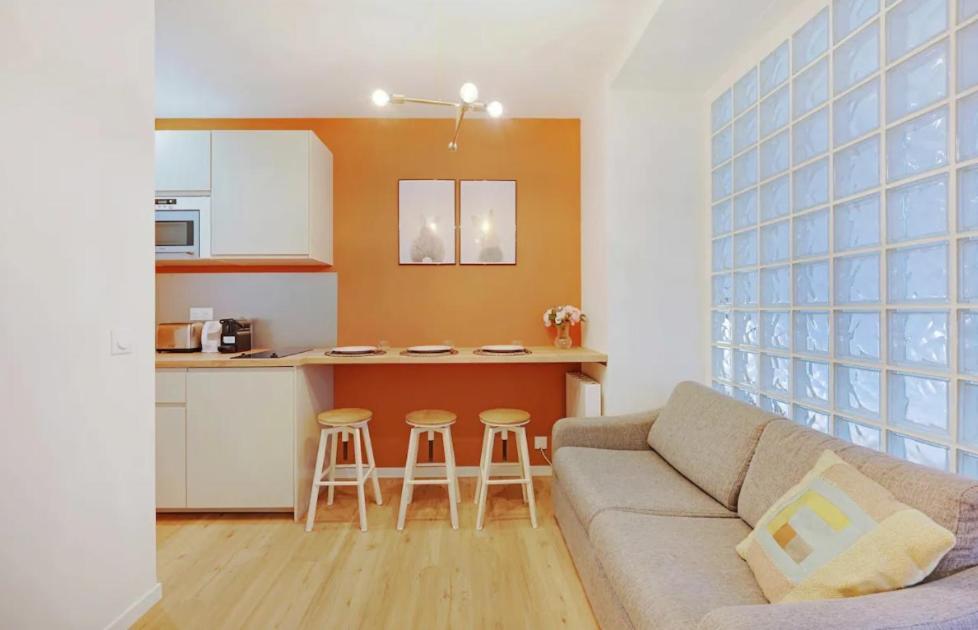 Charming For 4 People - Le Marais Apartment
