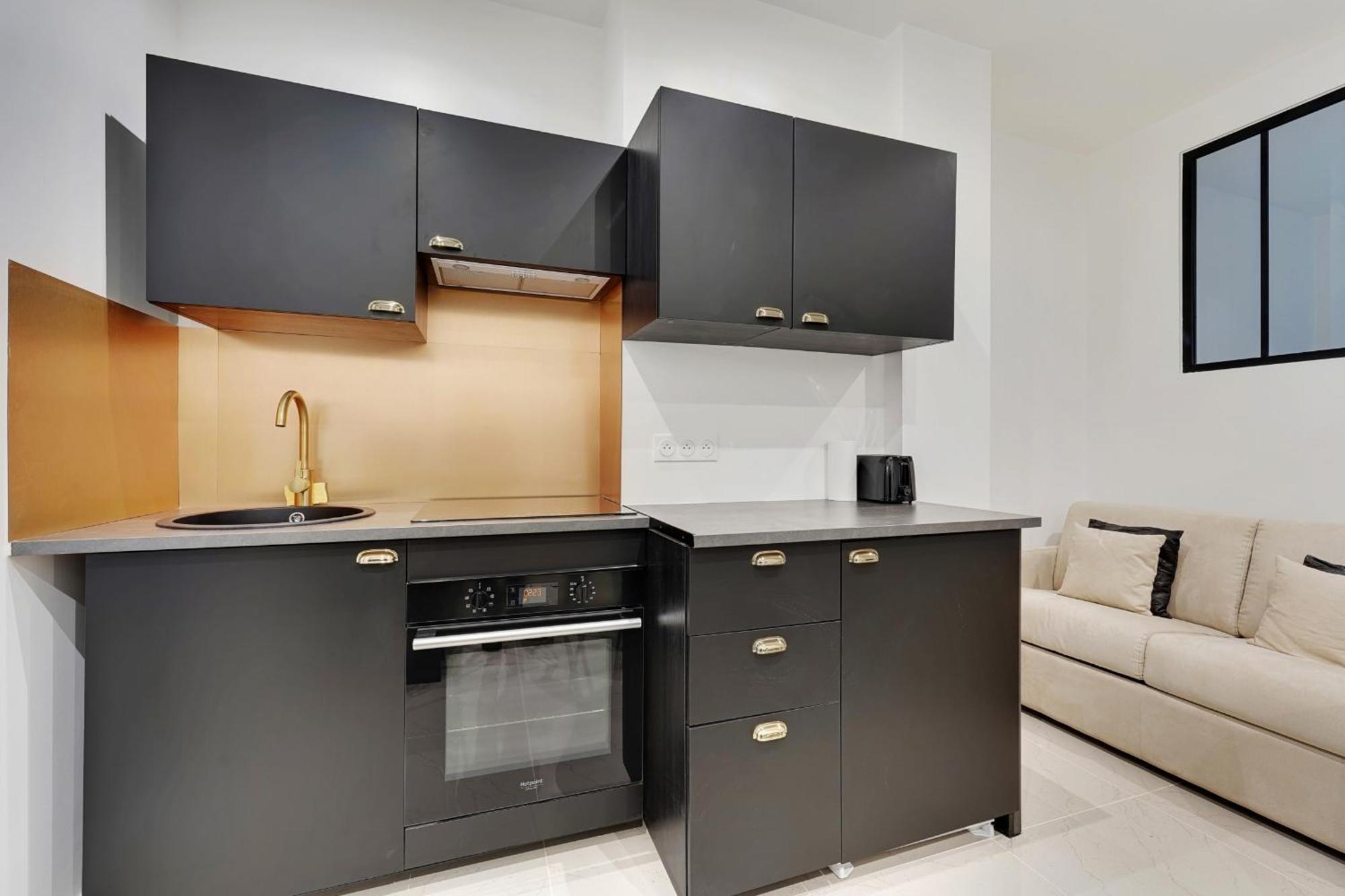 Comfortable Marx Dormoy Appartamento