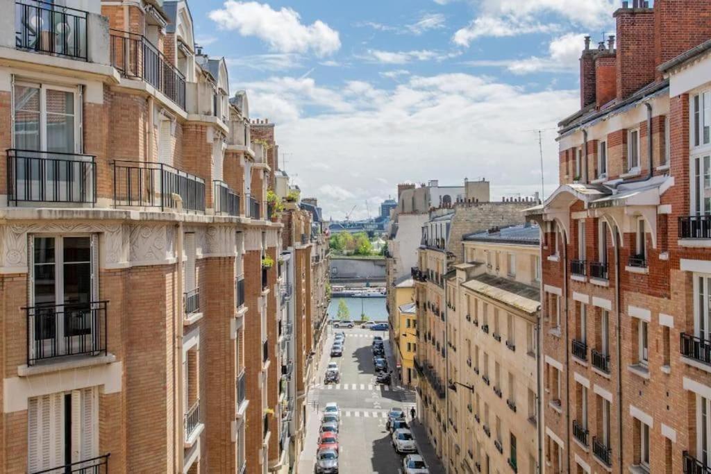 16 - Avec Vue Sur La Seine Parigi