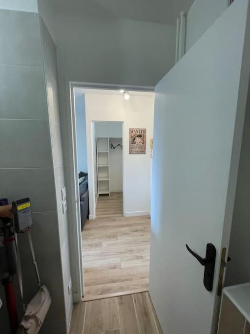 Grand Studio Amenage En T2 Appartamento *