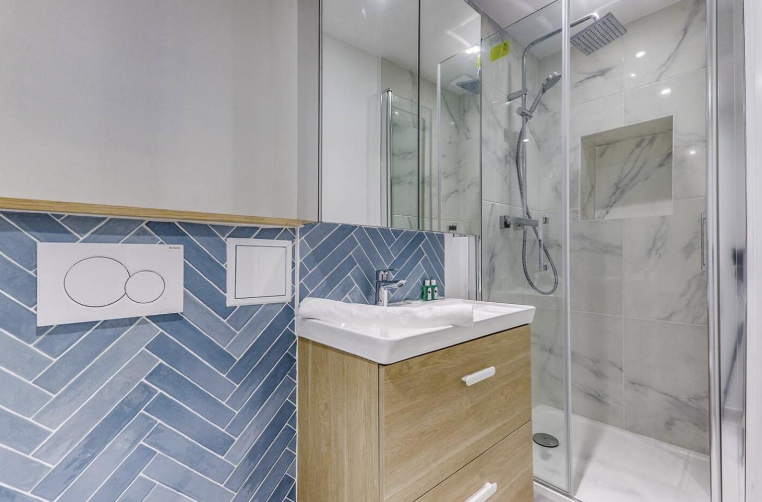La Nuit Etoilee - Moderne & Elegant - Marais Apartment *