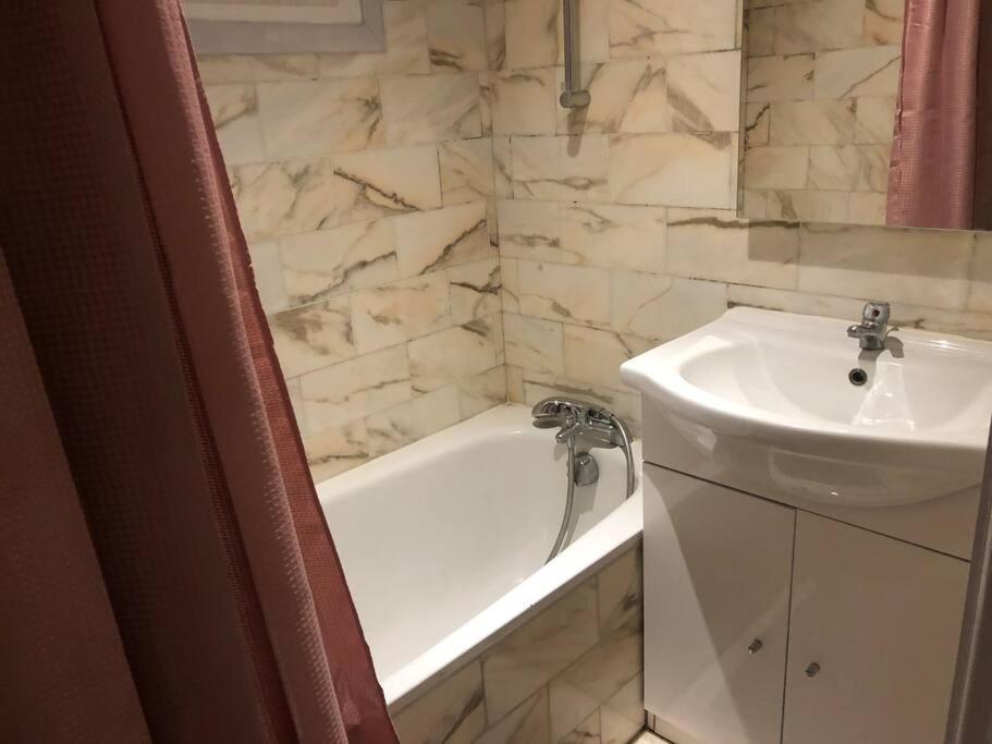 Beautiful Apartment,near Center * Parigi