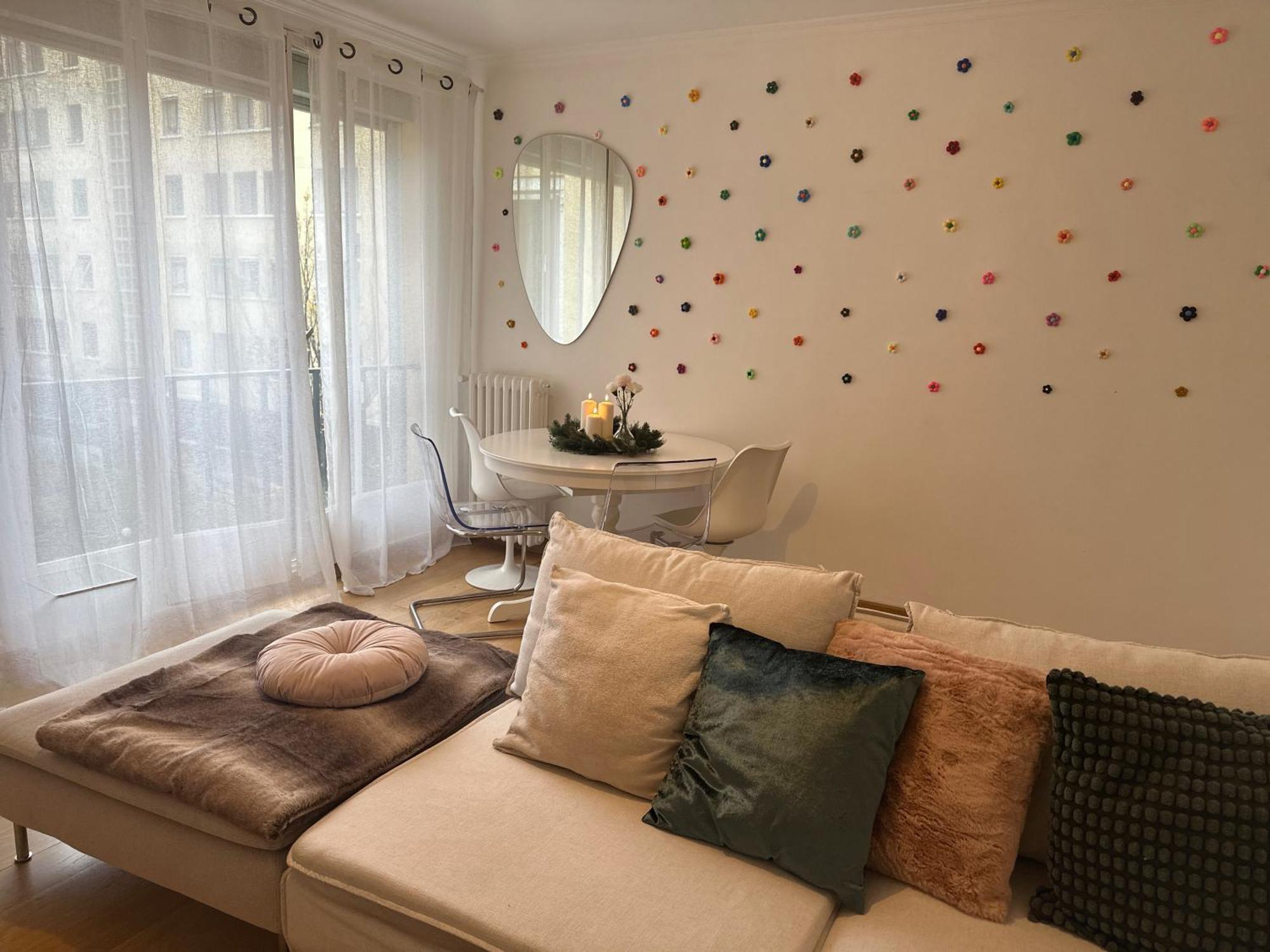 Appartamento Cozy 3 Bedroom Dans Republique Parigi
