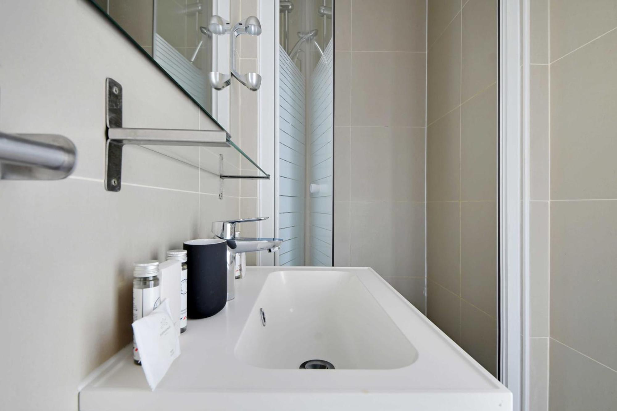 Charming Studio Boulevard Magenta Parigi