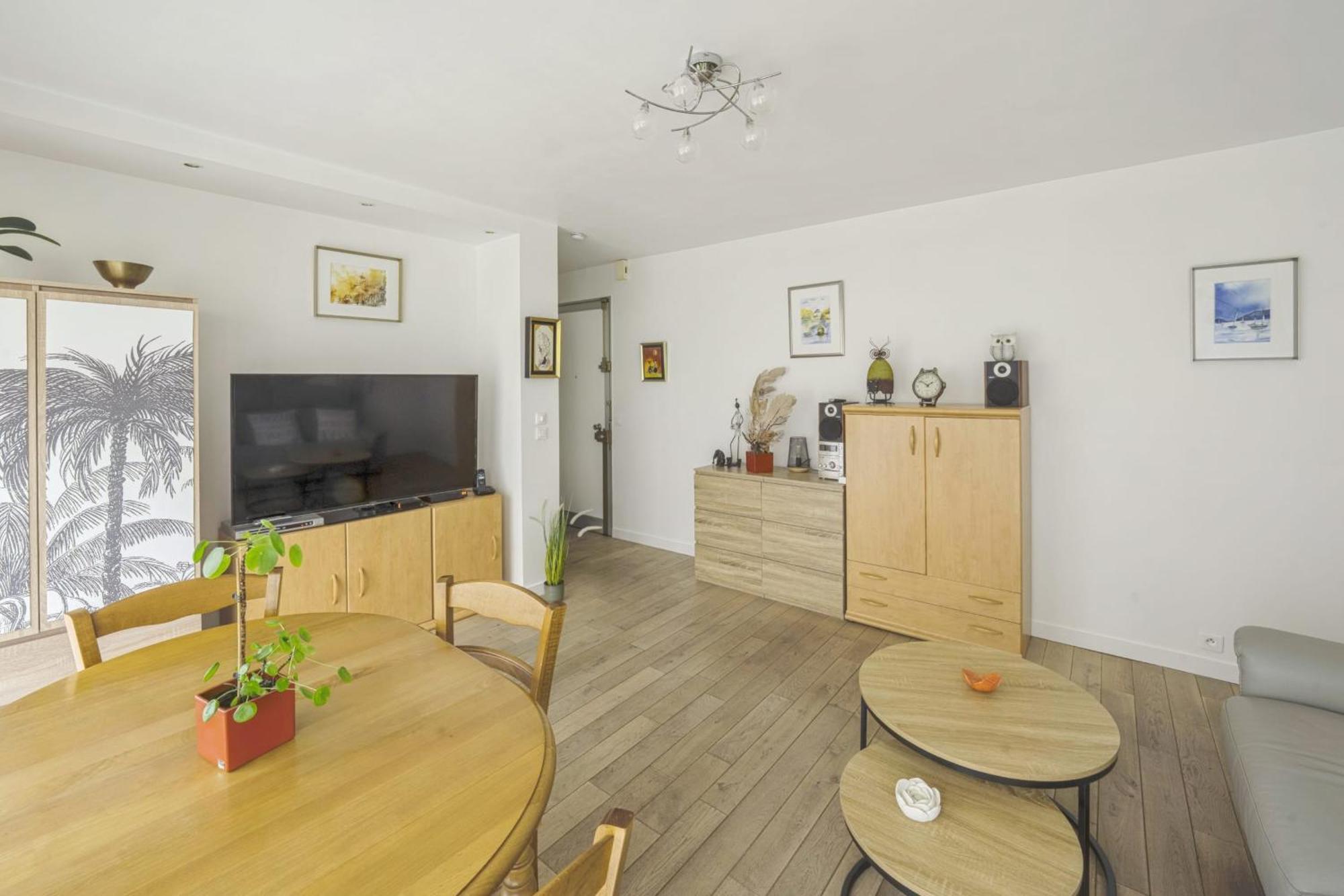 Apartment Labrouste Et Son Balcon - Welkeys *