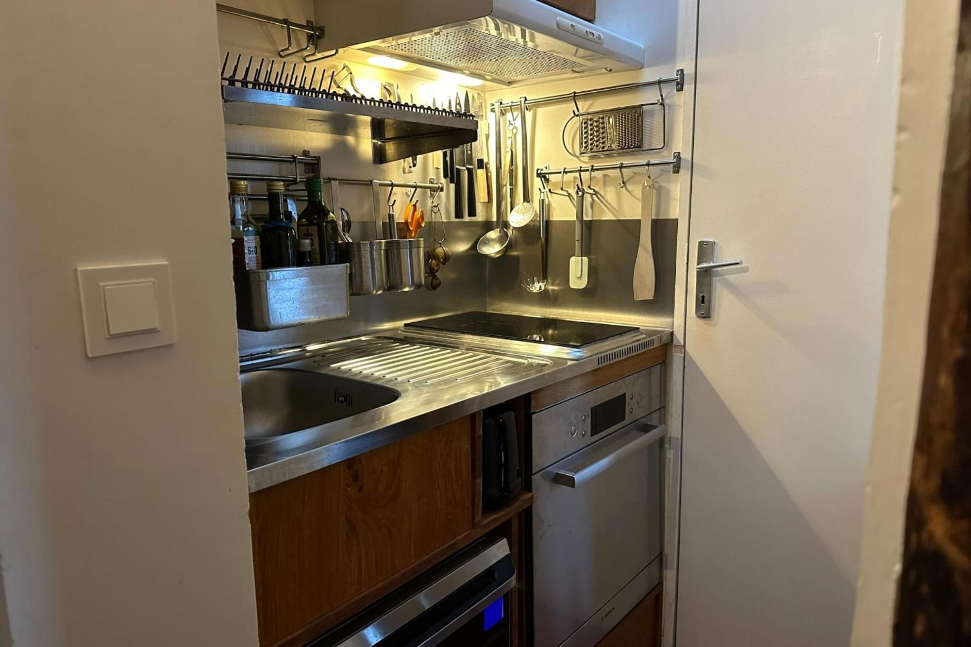 Listelli - Welkeys Apartment Paris