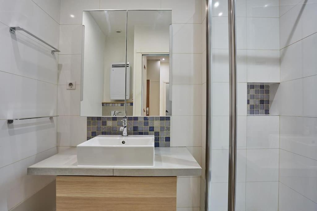Rent A - Alma Apartment *