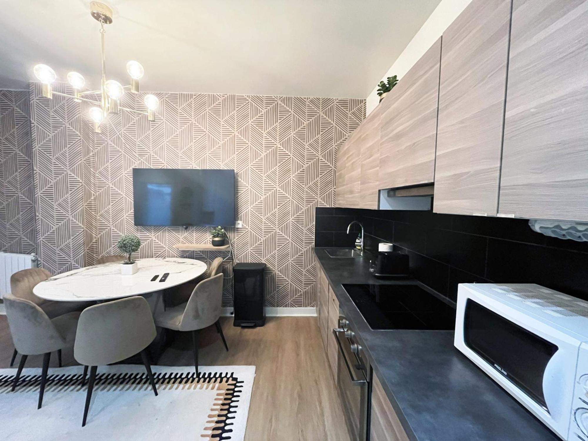 06 - Designed Flat Grands Boulevards Parigi