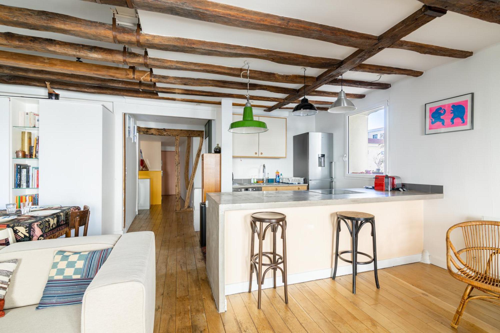 Luxurious 2 Bedroom Canal Saint Martin Saint Lazare * Paris