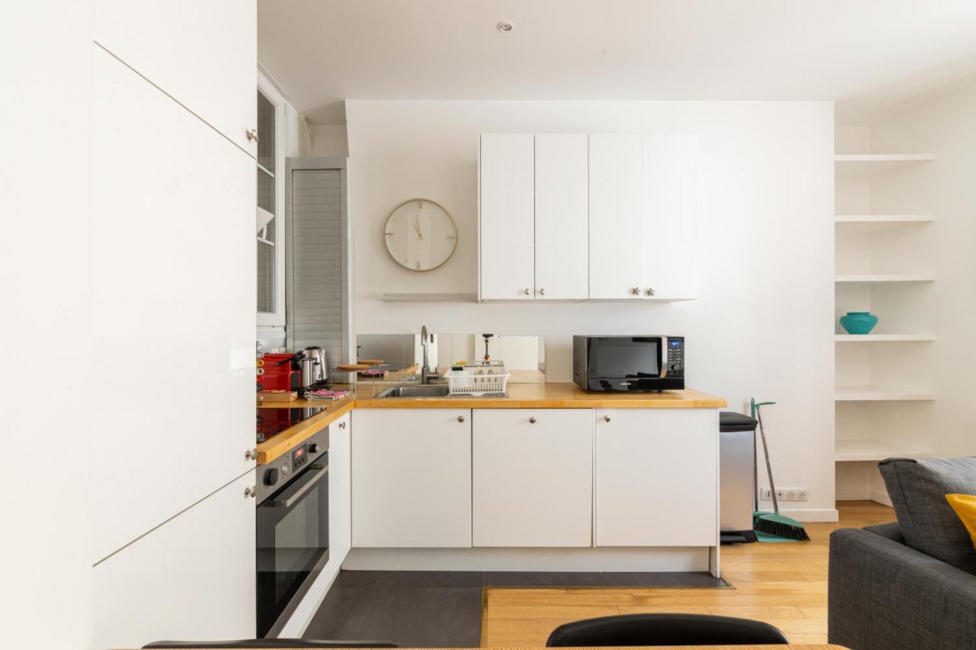 Luxurious 1 Bedroom Republique Vinaigriers Free Netflix Parigi