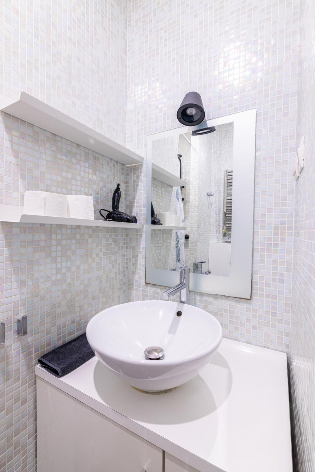Luxurious 1 Bedroom Republique Vinaigriers Free Netflix Appartamento Parigi