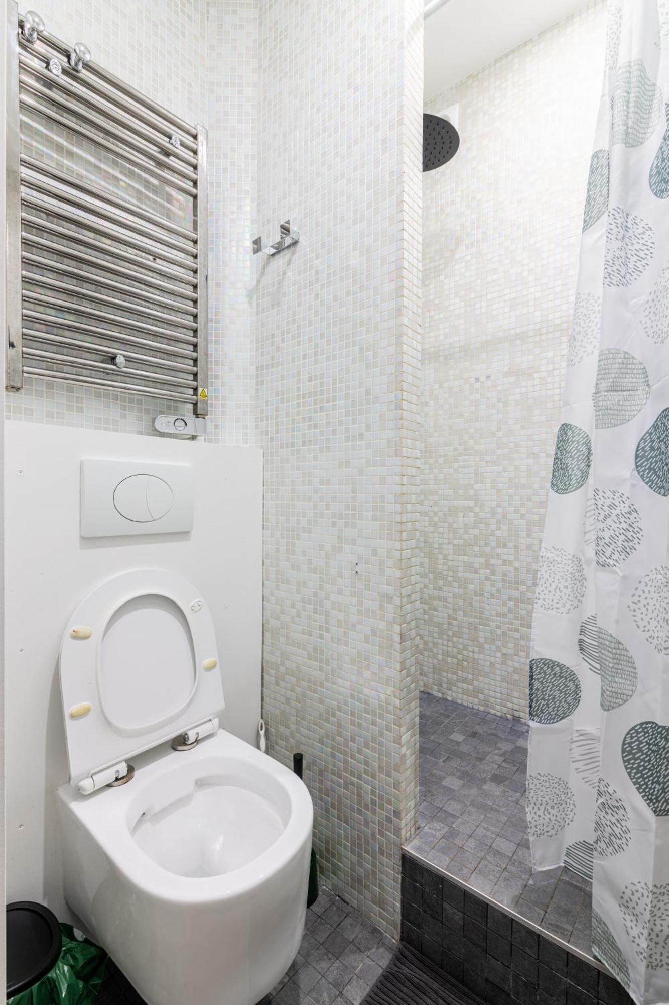 Luxurious 1 Bedroom Republique Vinaigriers Free Netflix
