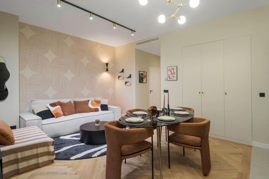 Appart 4pers#1 Bedroom#bastille#placedesvosges#ac Parigi