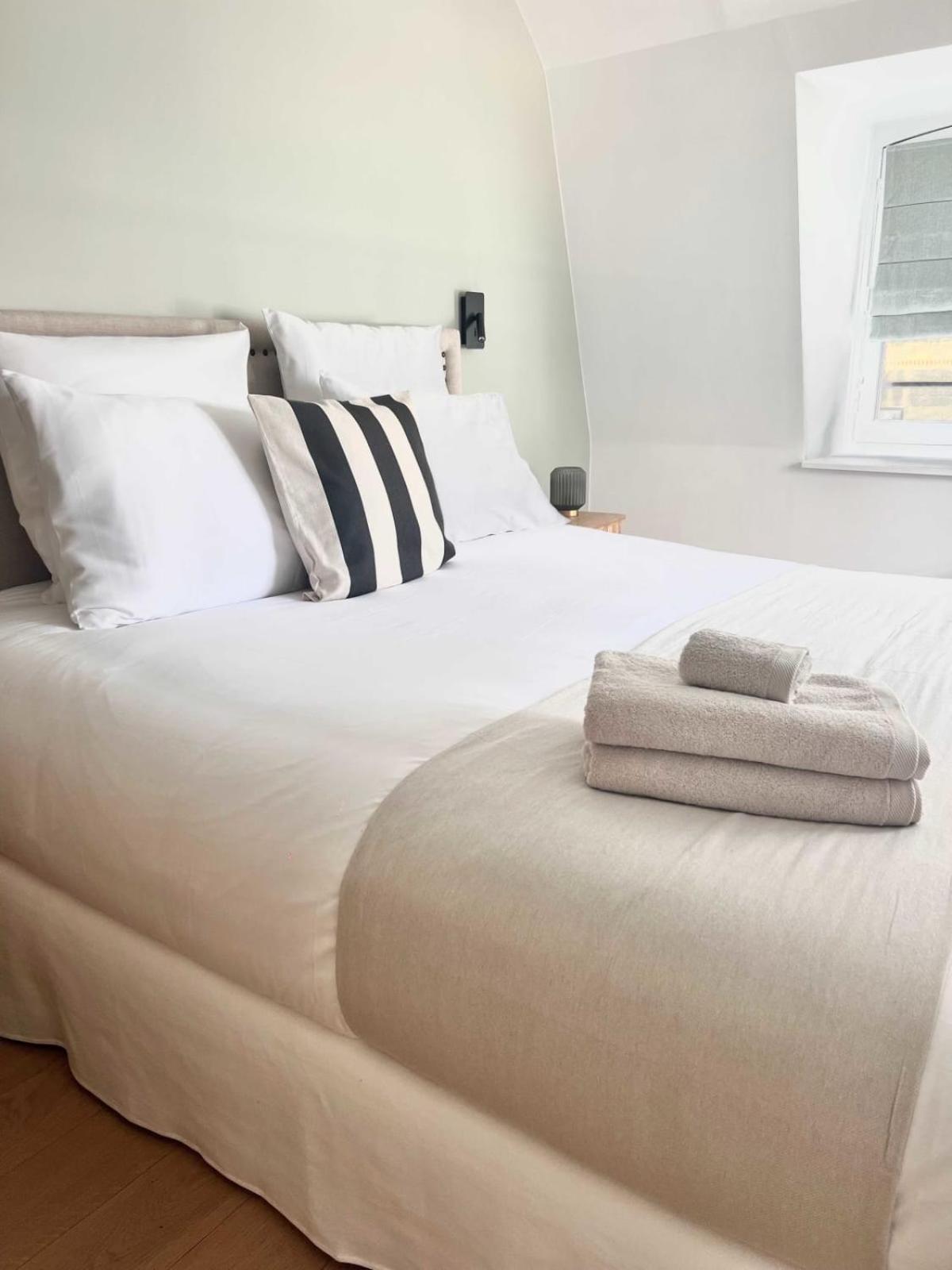 Luxury In Le Marais Parigi