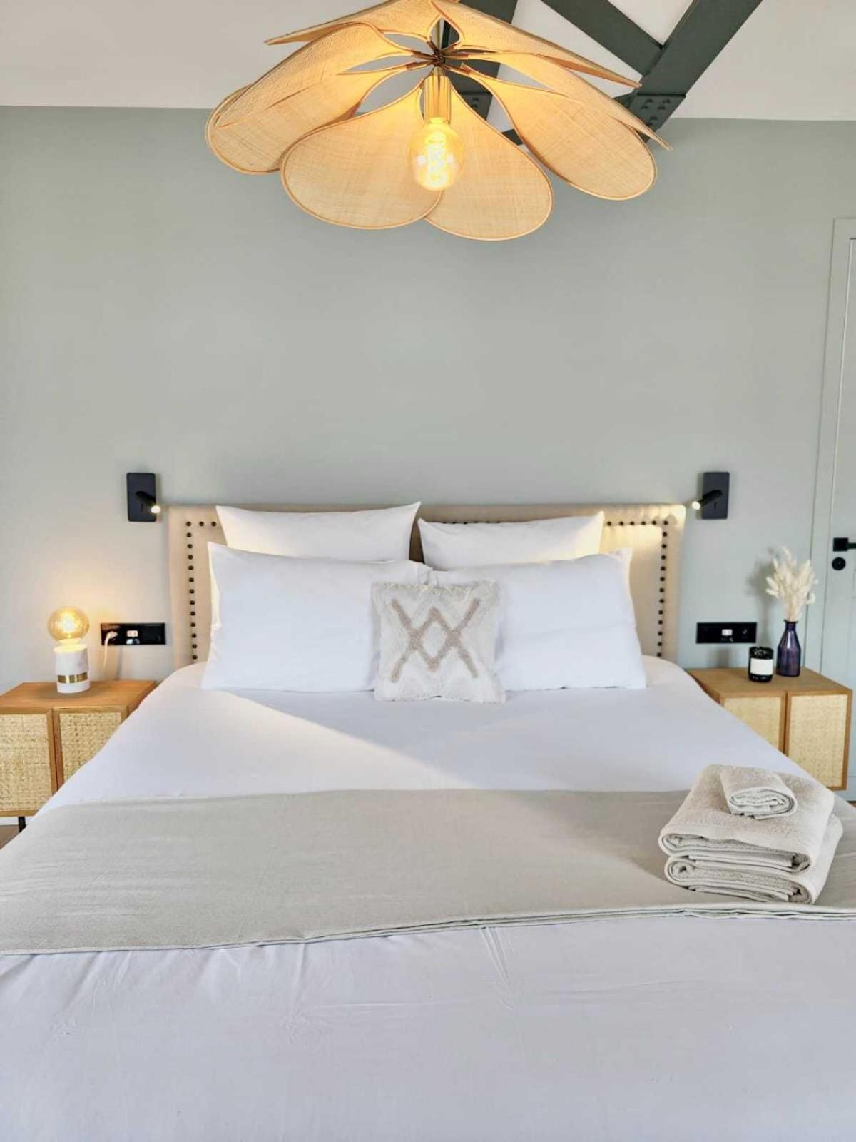 Luxury In Le Marais Parigi