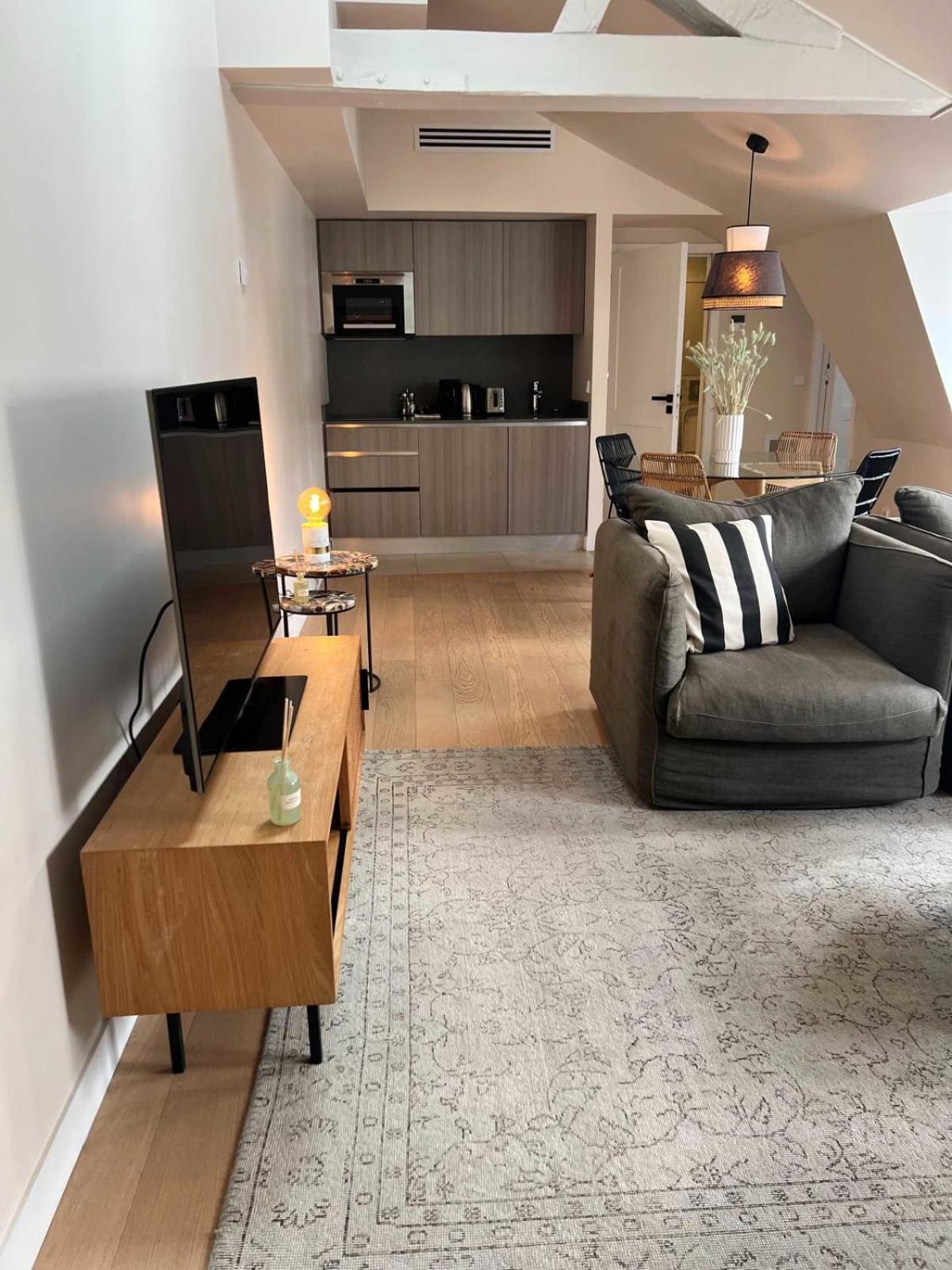 Luxury In Le Marais Appartamento Parigi