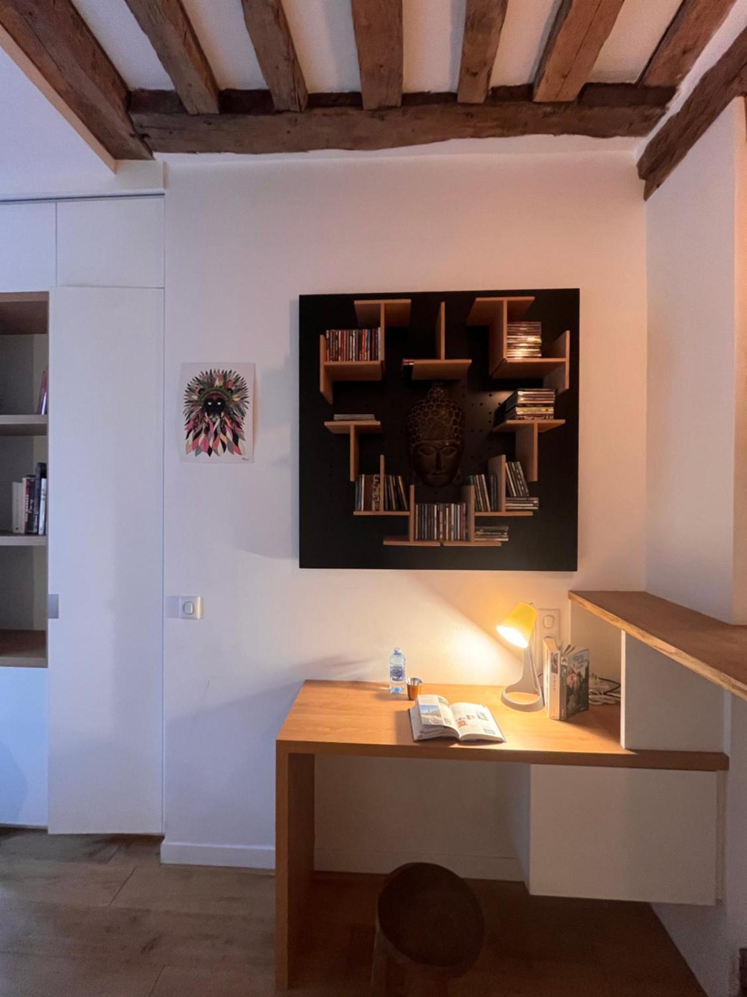 A Saint-paul En Plein Coeur Du Marais 4 Pers Apartment