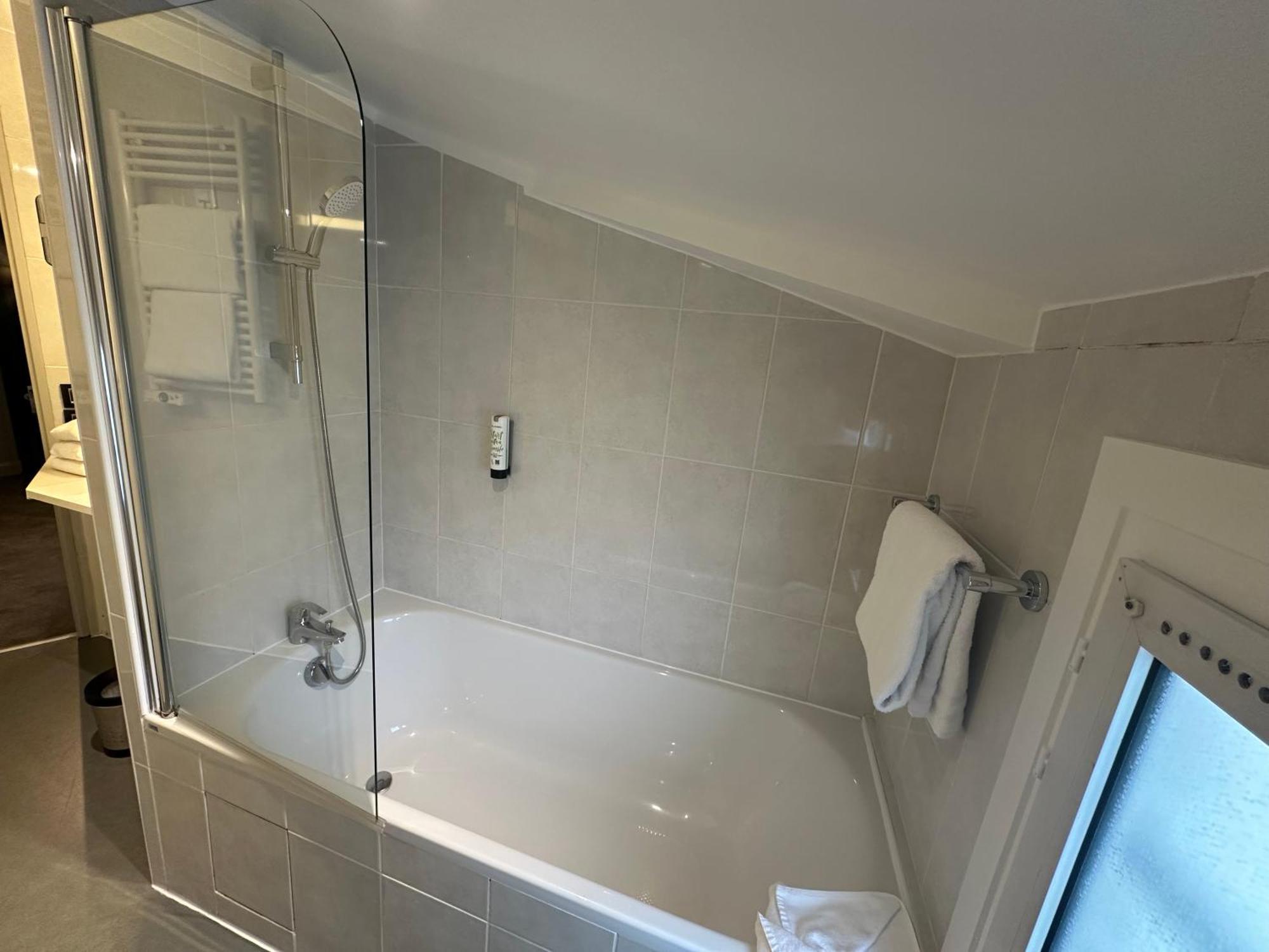 Western Empire Elysees Hotel Paris