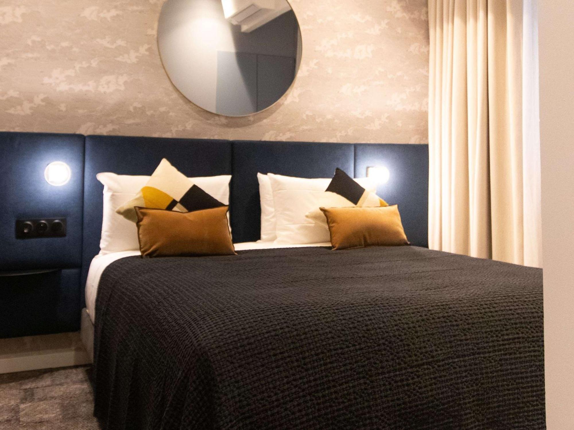 Mercure Tour Eiffel Pont Mirabeau Parigi