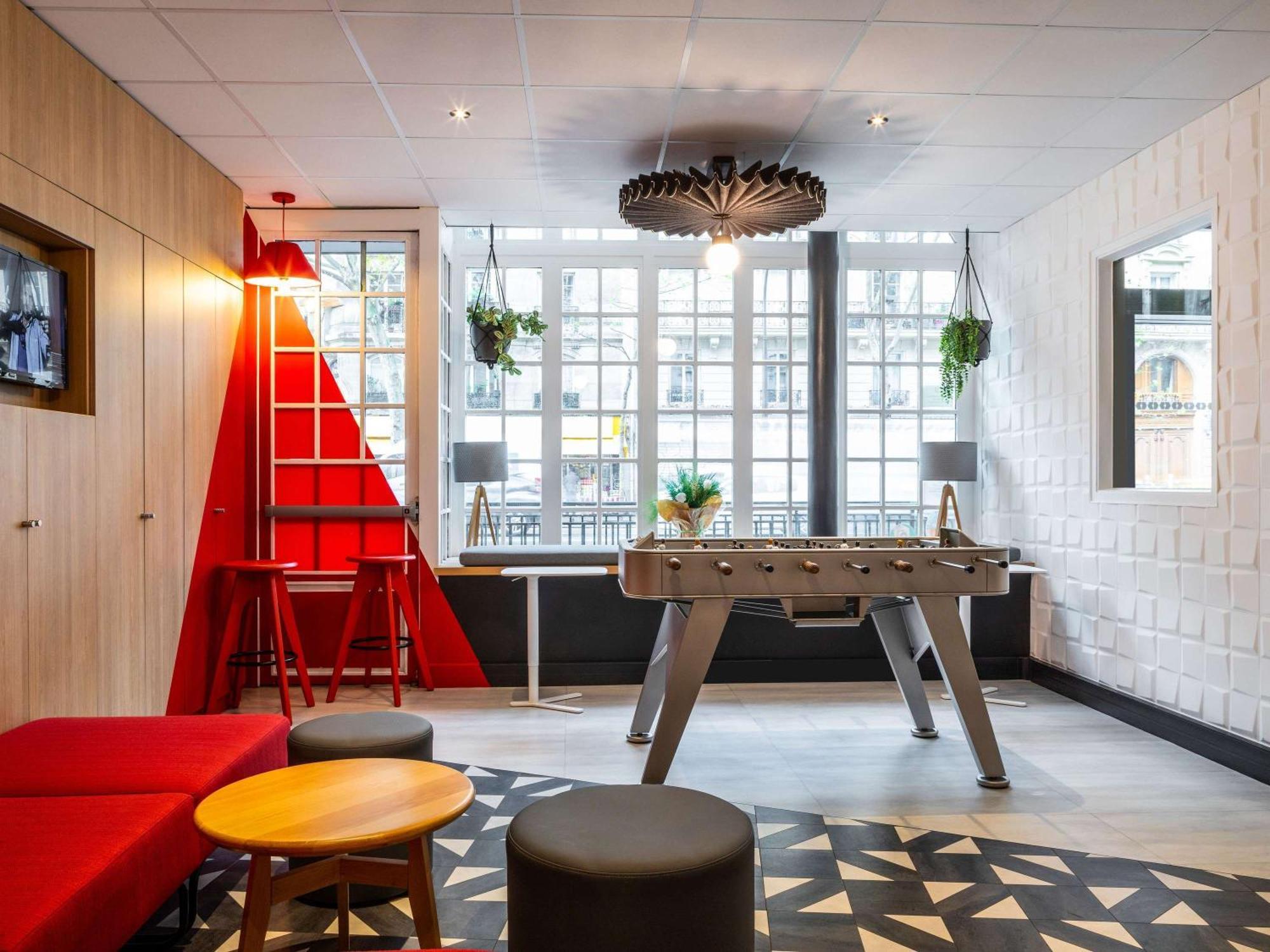 Hotel Ibis Ornano Montmartre Nord 18eme 3*
