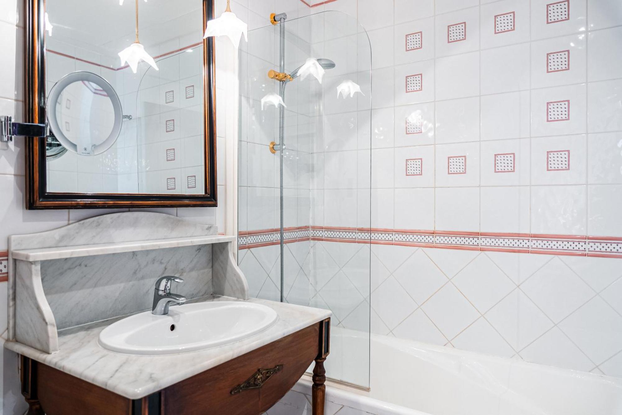 Maison Eugenie Hotel Paris
