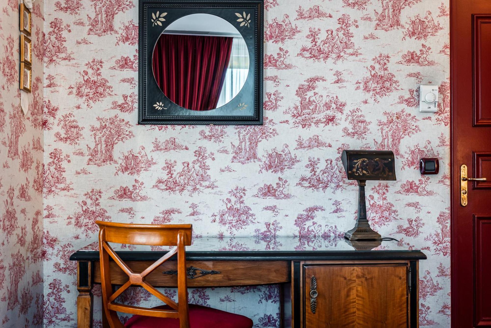 Maison Eugenie Hotel 4*