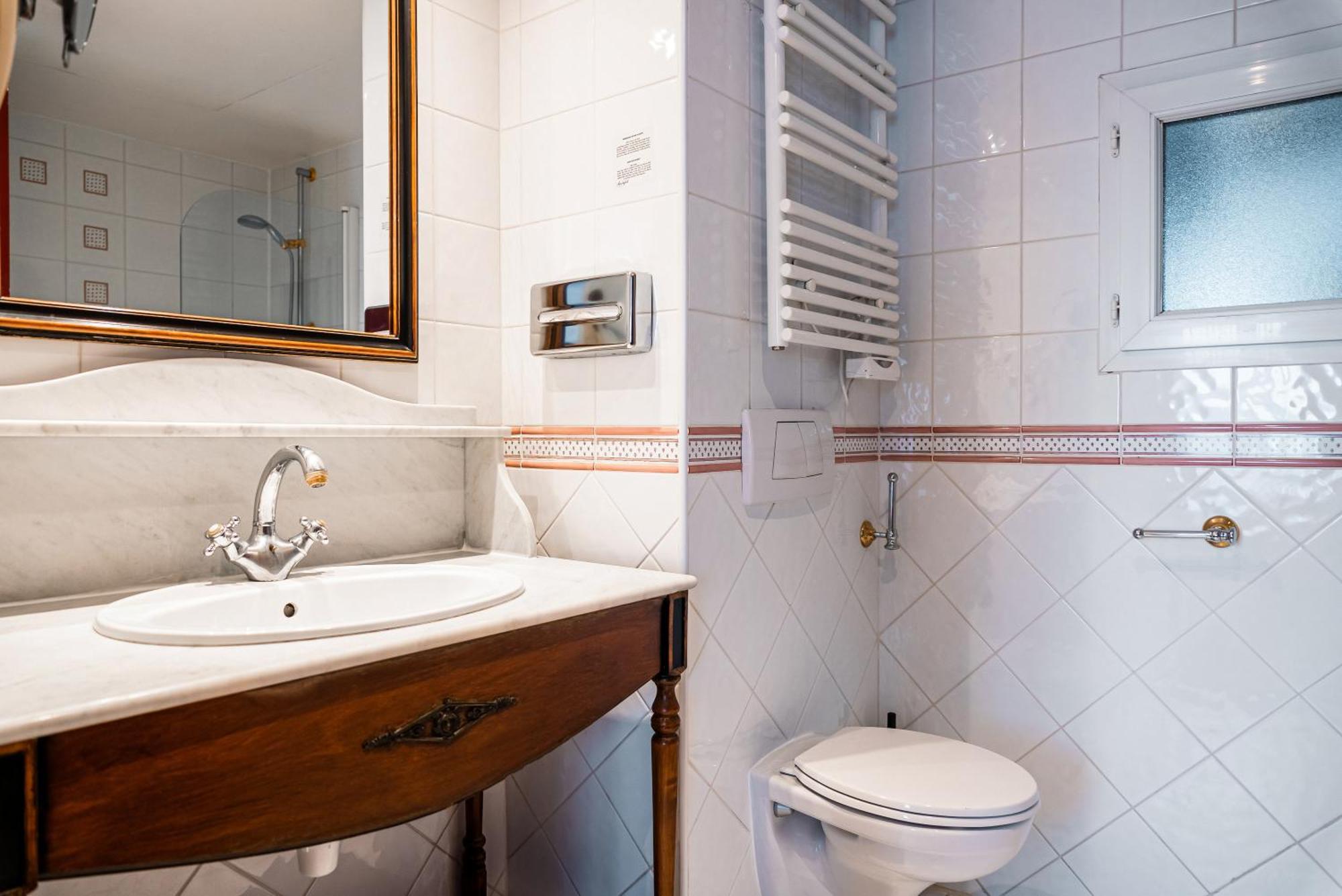 Hotel Maison Eugenie Paris