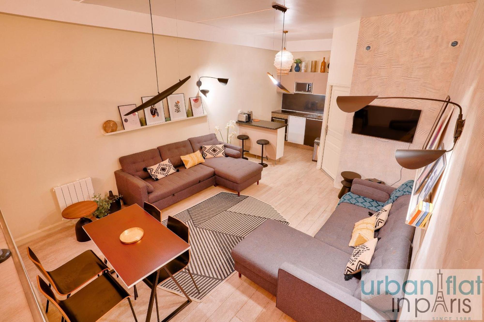 33 - Flat Av Des Champs-élysées * Parigi