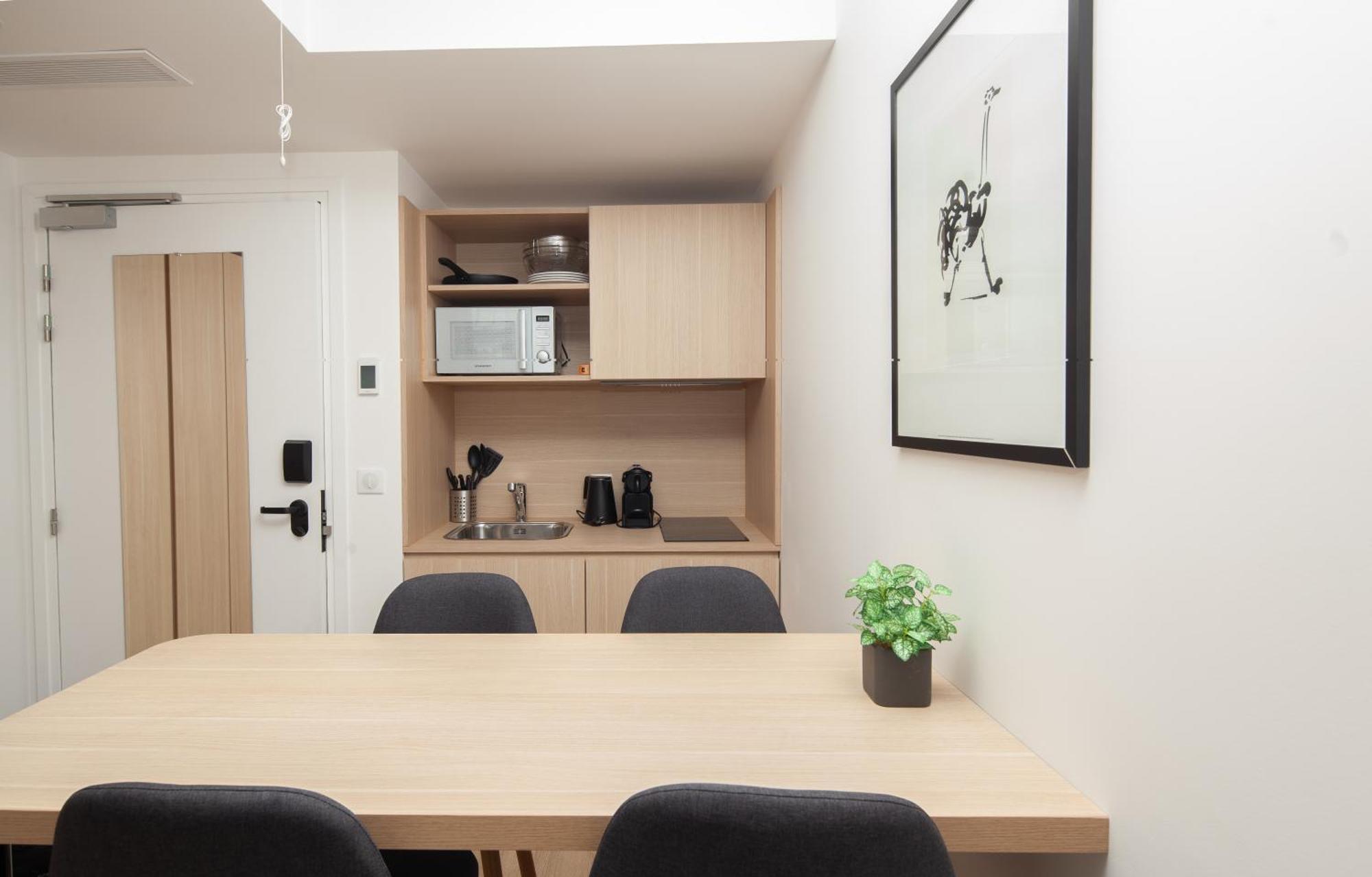Aparthotel Finestate Coliving Champs-elysees Parigi