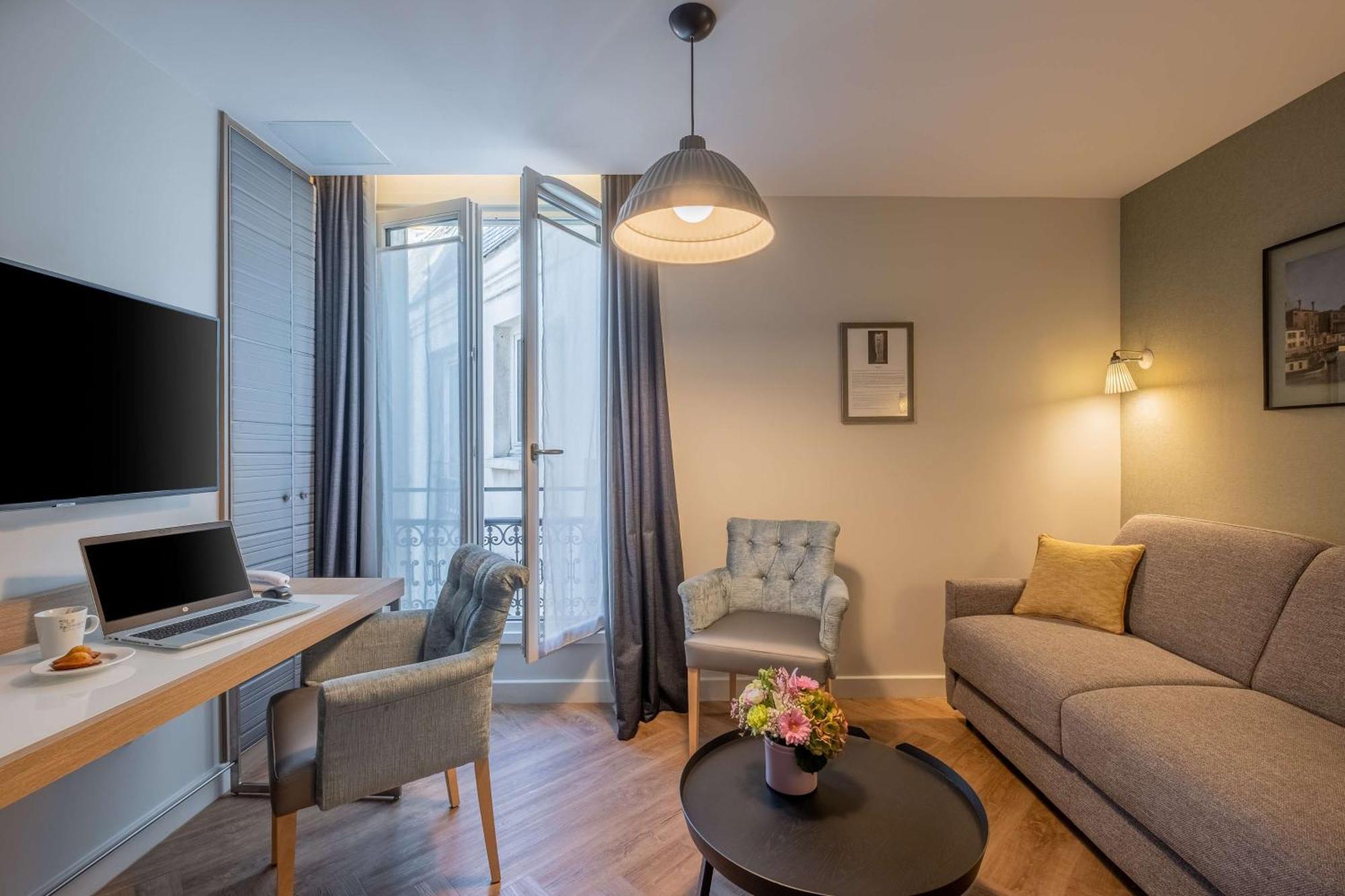 Western Premier Littéraire Le Swann Parigi