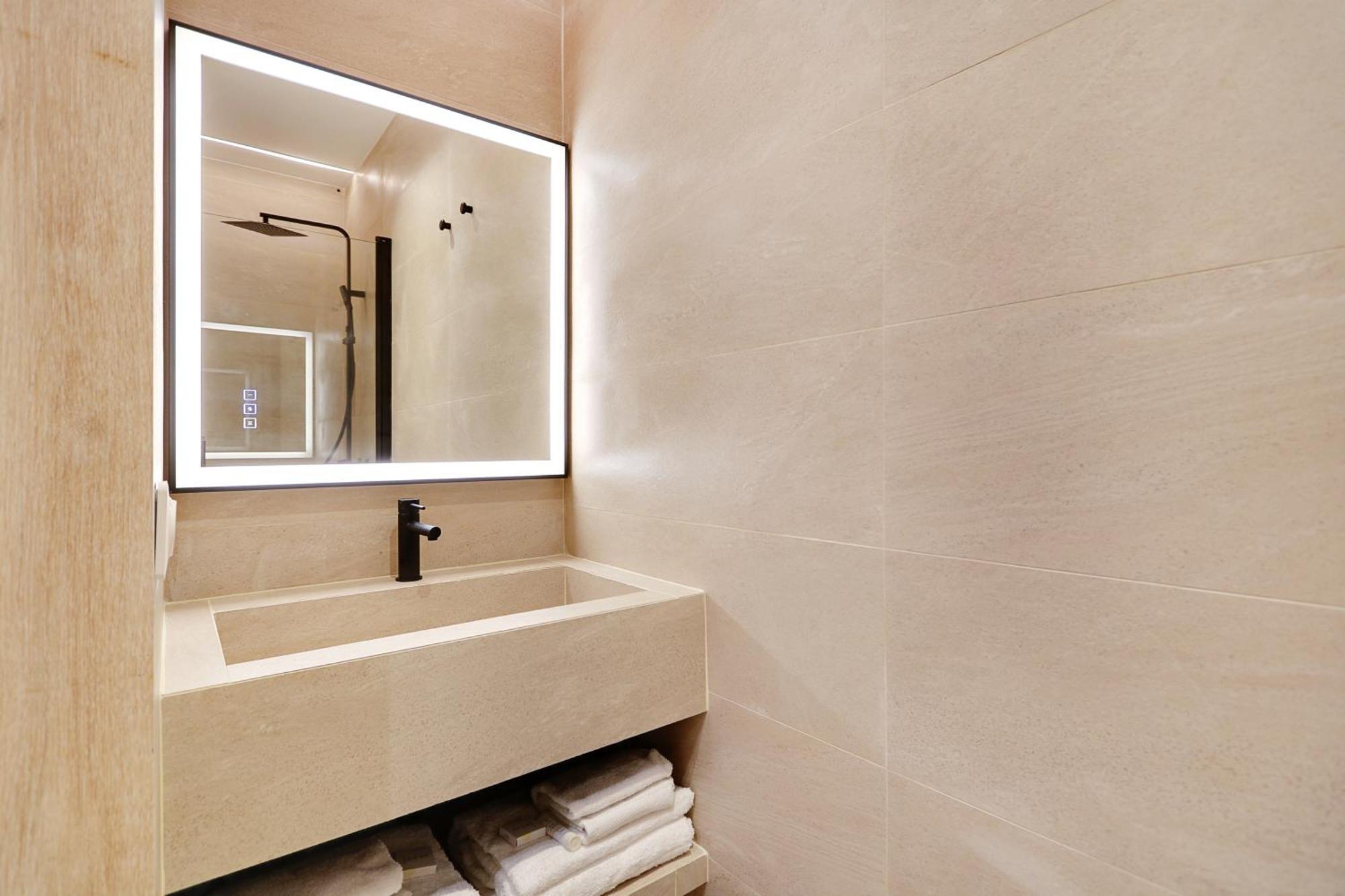 Majesti Upper Marais Apartments- Rue Du Faubourg Saint-martin Parigi