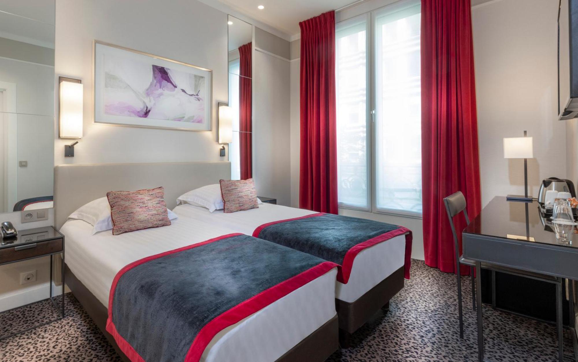 Du Bois Champs-elysees Hotel 3*