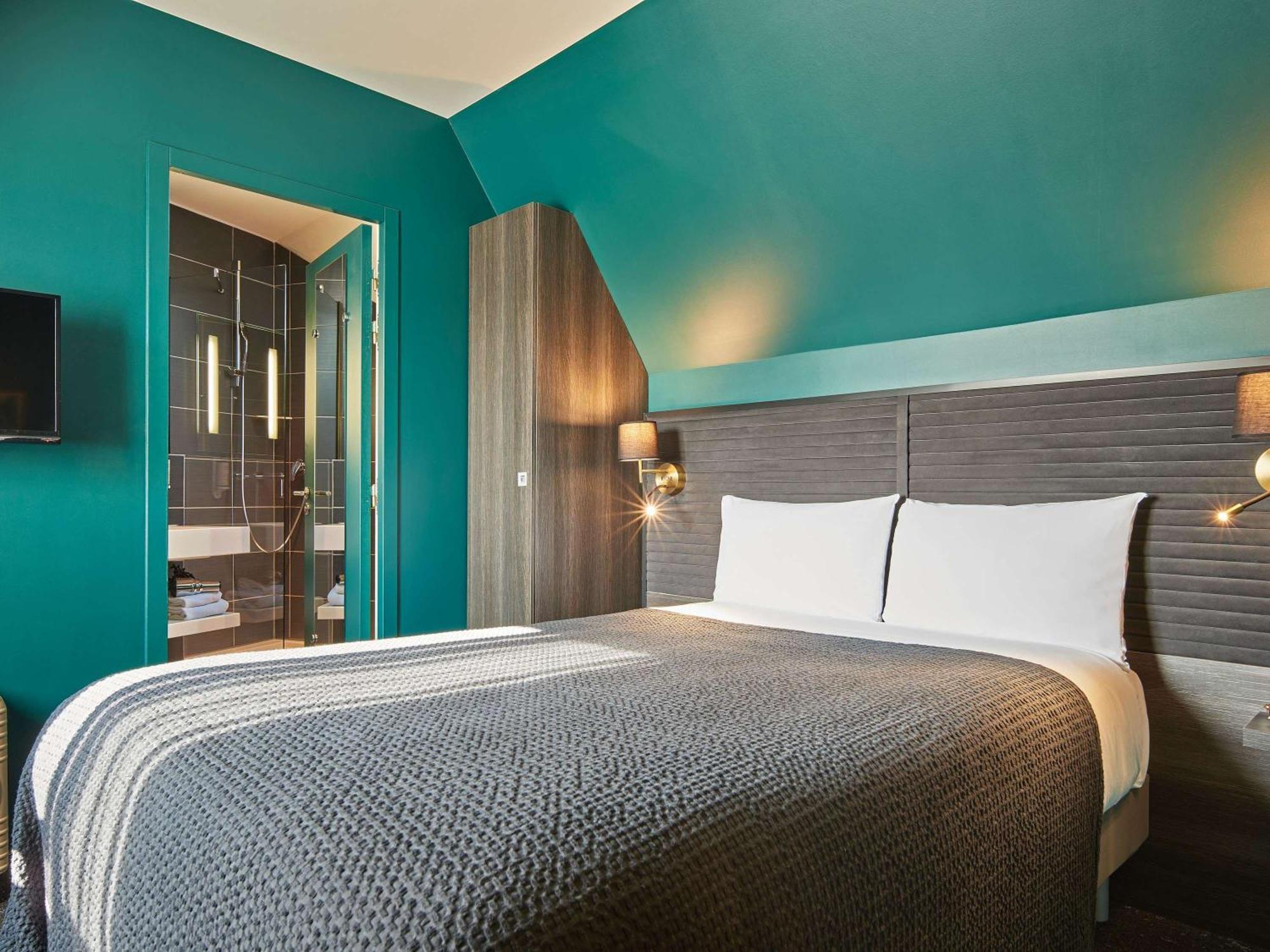 Mercure Tour Eiffel Pont Mirabeau Parigi