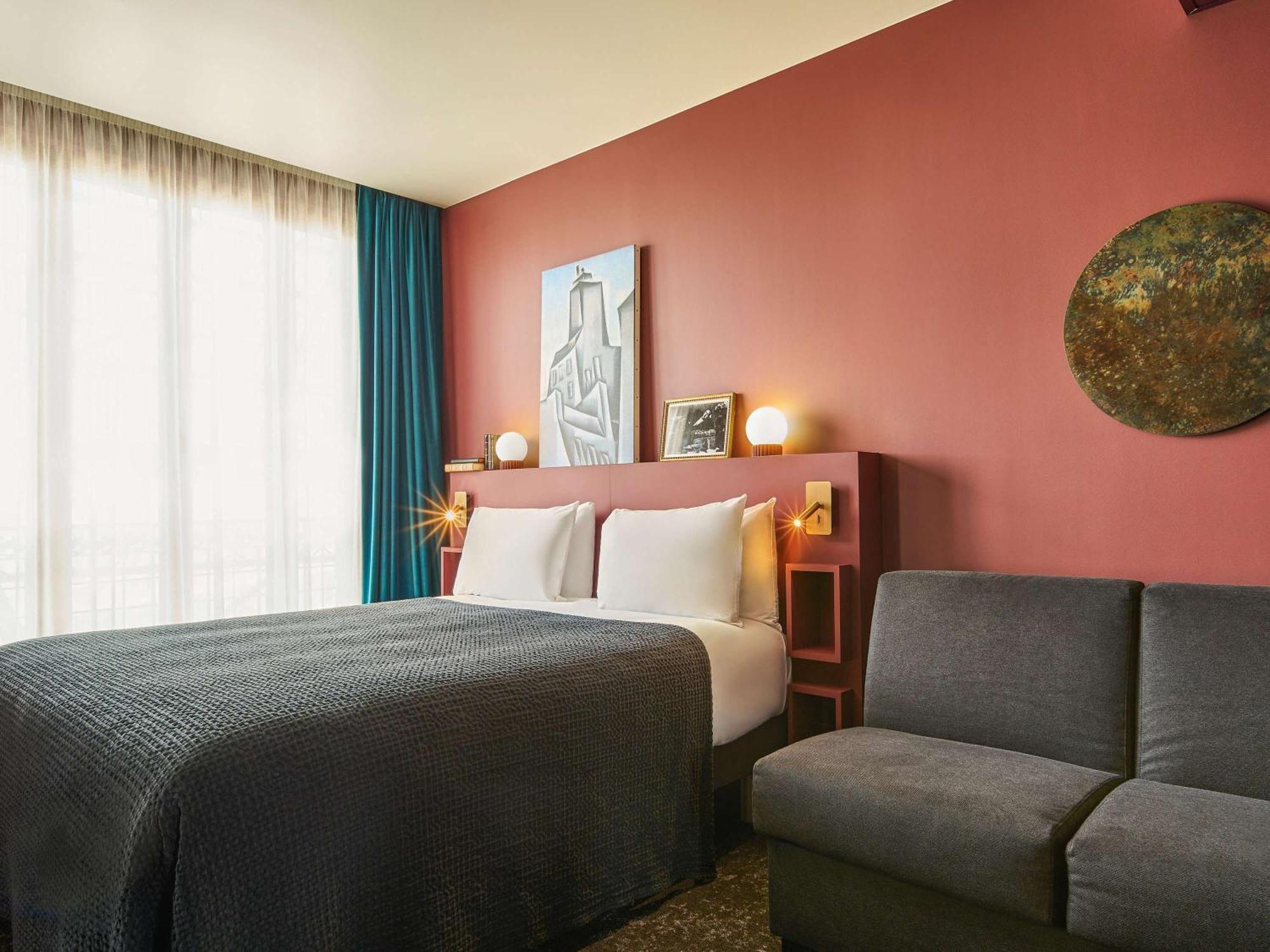 Mercure Tour Eiffel Pont Mirabeau Hotel 4*