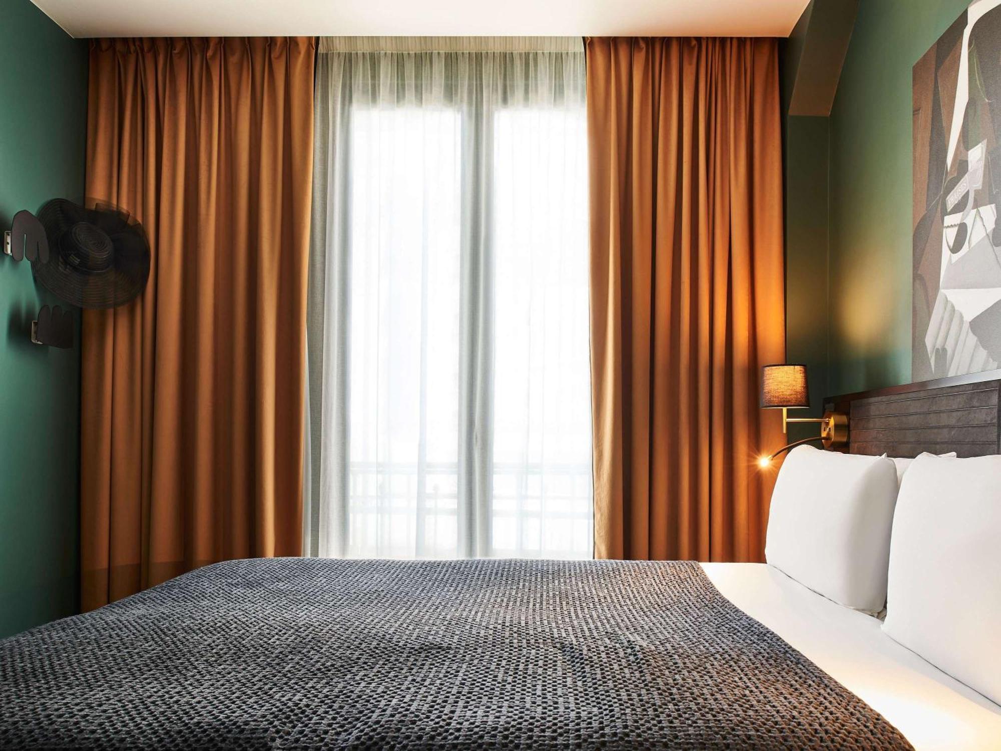 Mercure Tour Eiffel Pont Mirabeau Hotel Parigi