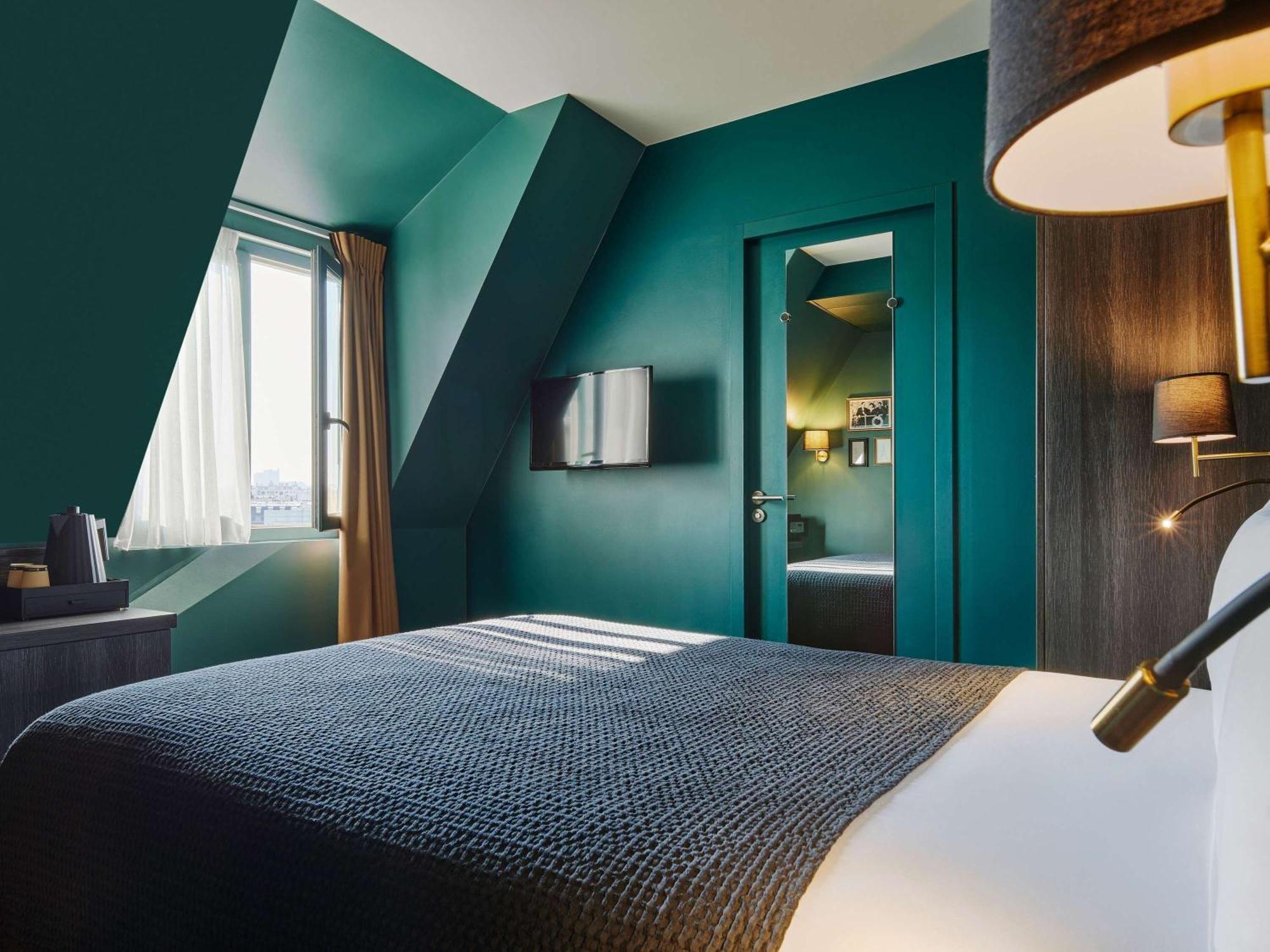 Mercure Tour Eiffel Pont Mirabeau 4*